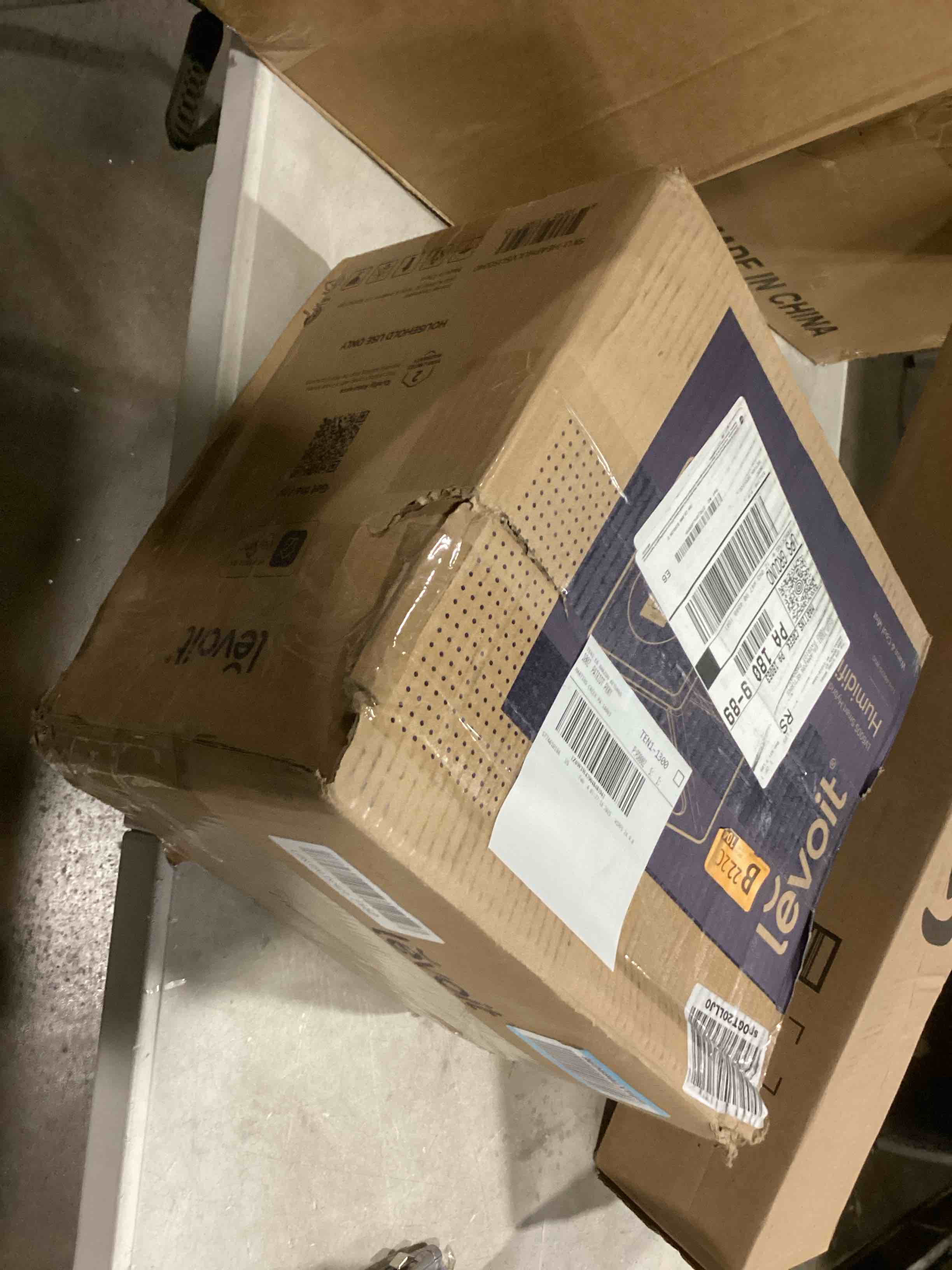 https://s3.amazonaws.com/lotting-images-prod/bidfta/PNK1803567_1741196839026.jpeg
