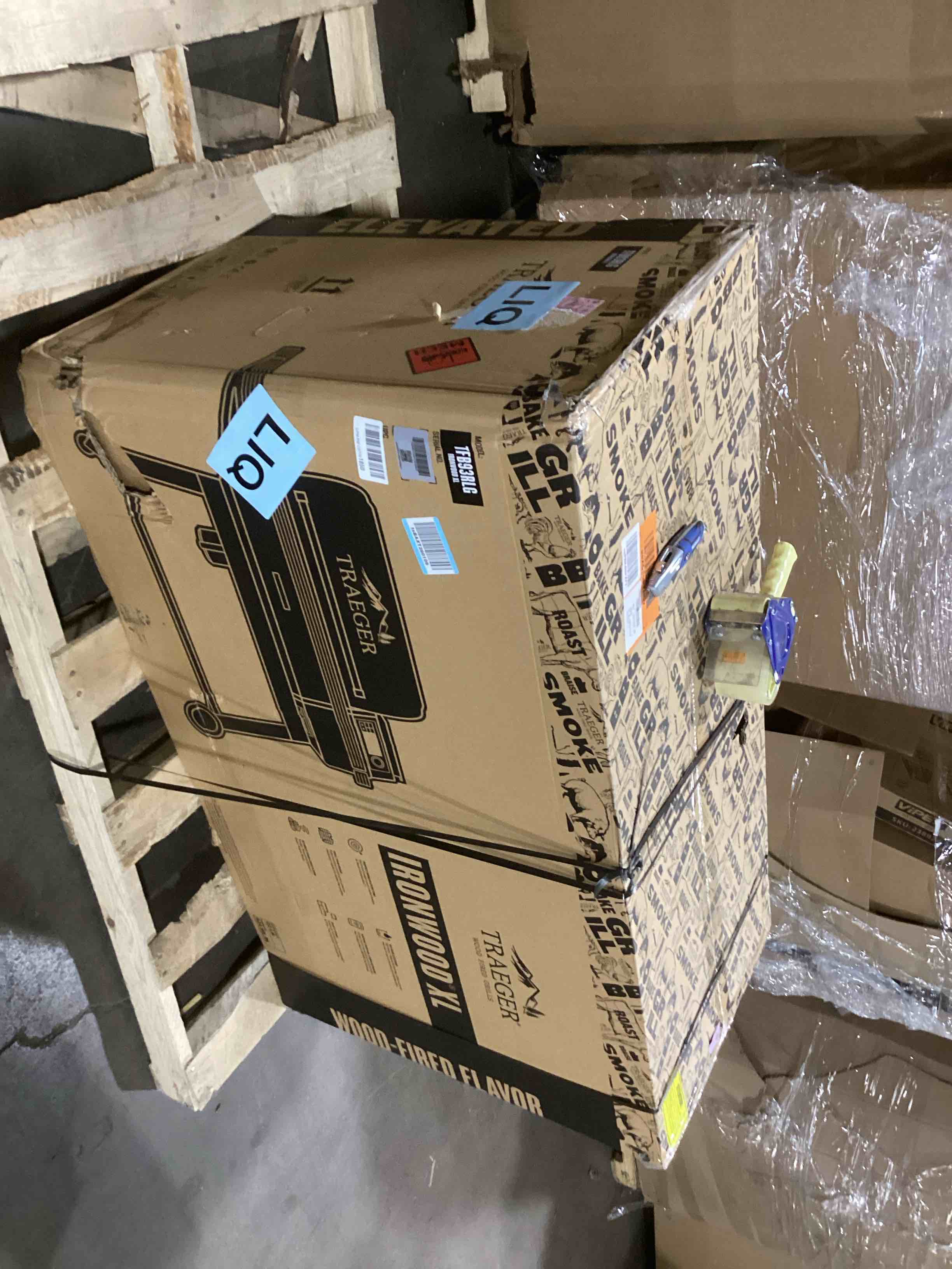 https://s3.amazonaws.com/lotting-images-prod/bidfta/PNK1803615_1741208211880.jpeg