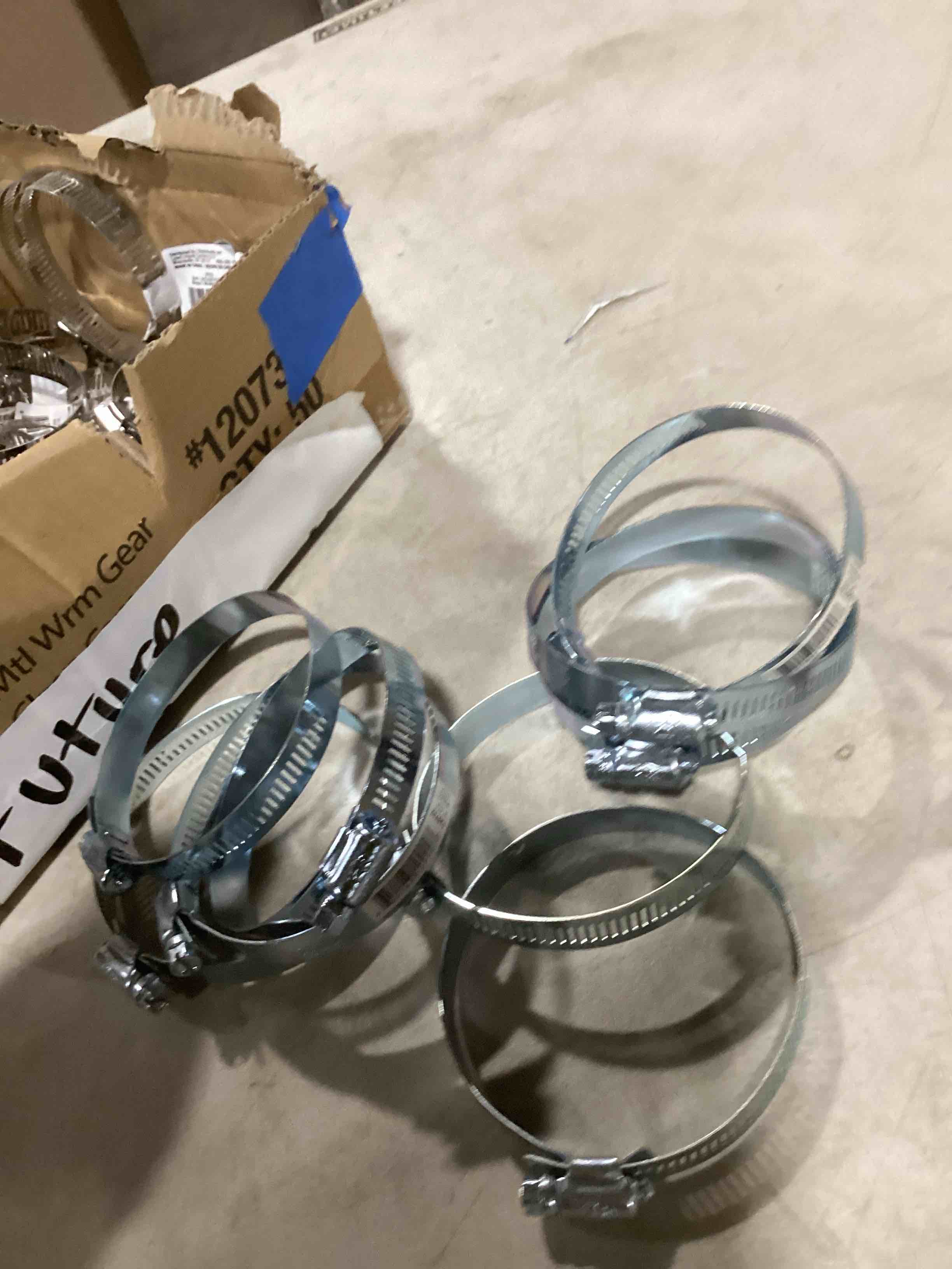 https://s3.amazonaws.com/lotting-images-prod/bidfta/PNK1804039_1739988094746.jpeg