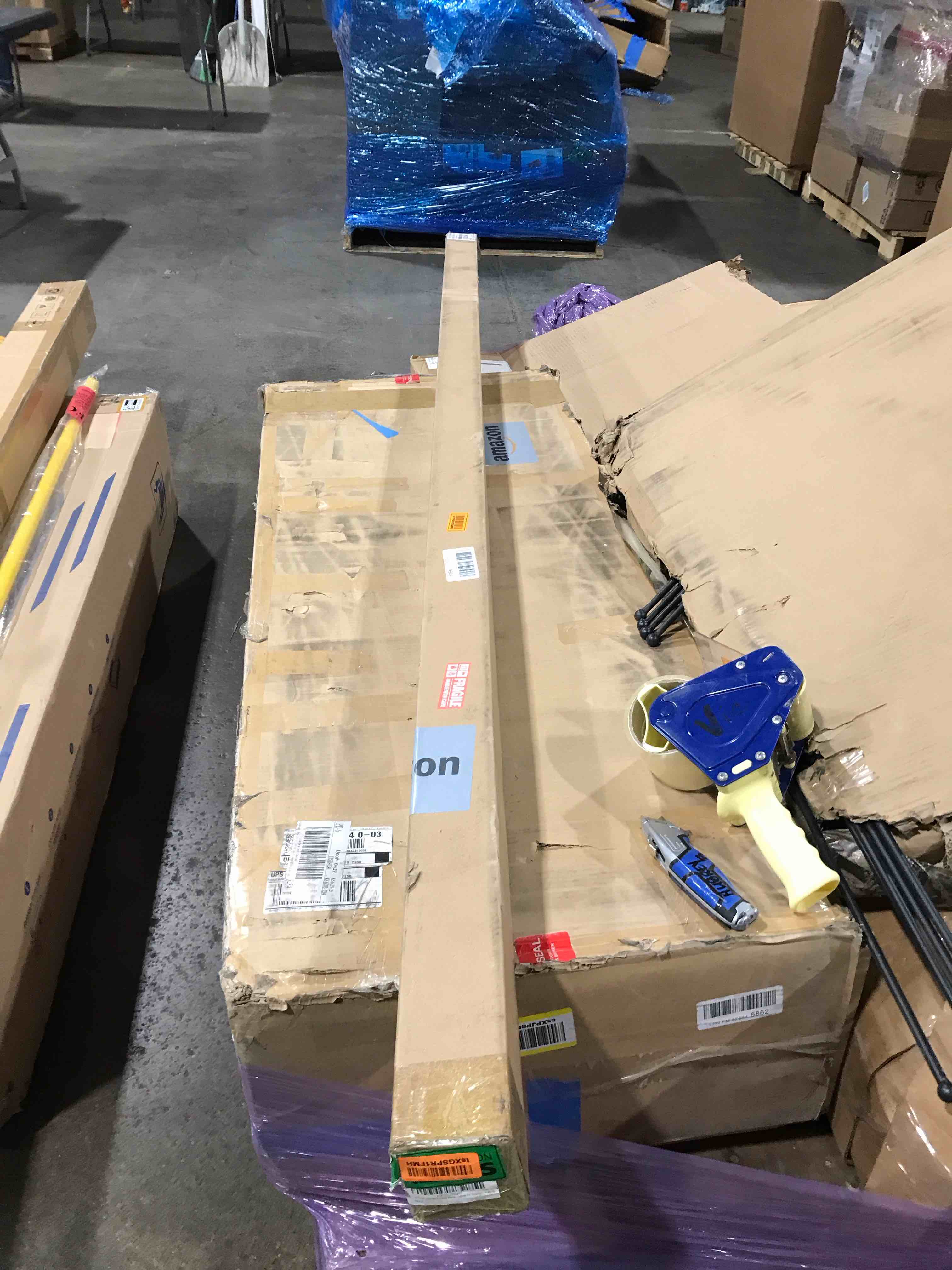 https://s3.amazonaws.com/lotting-images-prod/bidfta/PNK1804167_1740749091435.jpeg