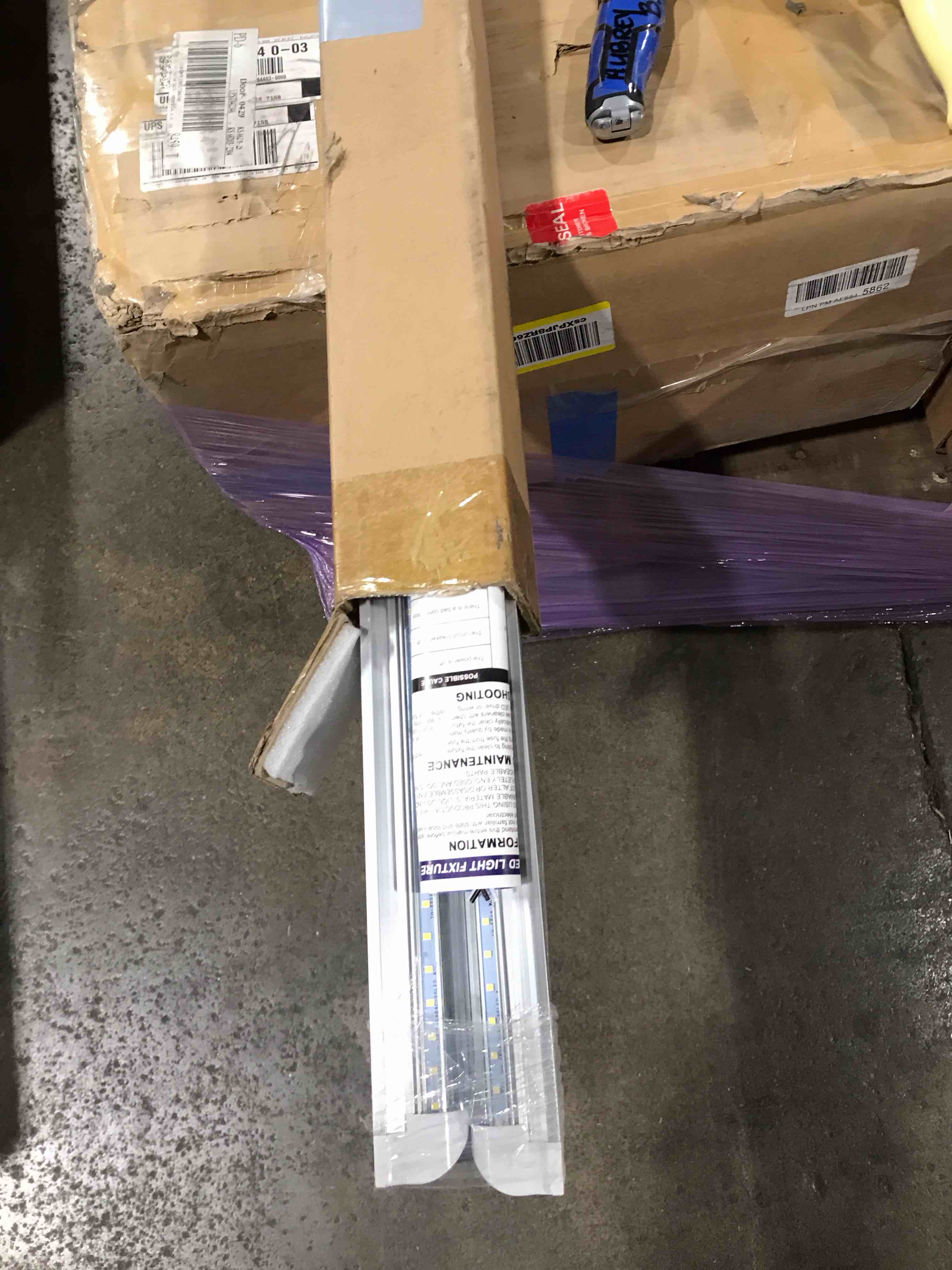 https://s3.amazonaws.com/lotting-images-prod/bidfta/PNK1804167_1740749115417.jpeg