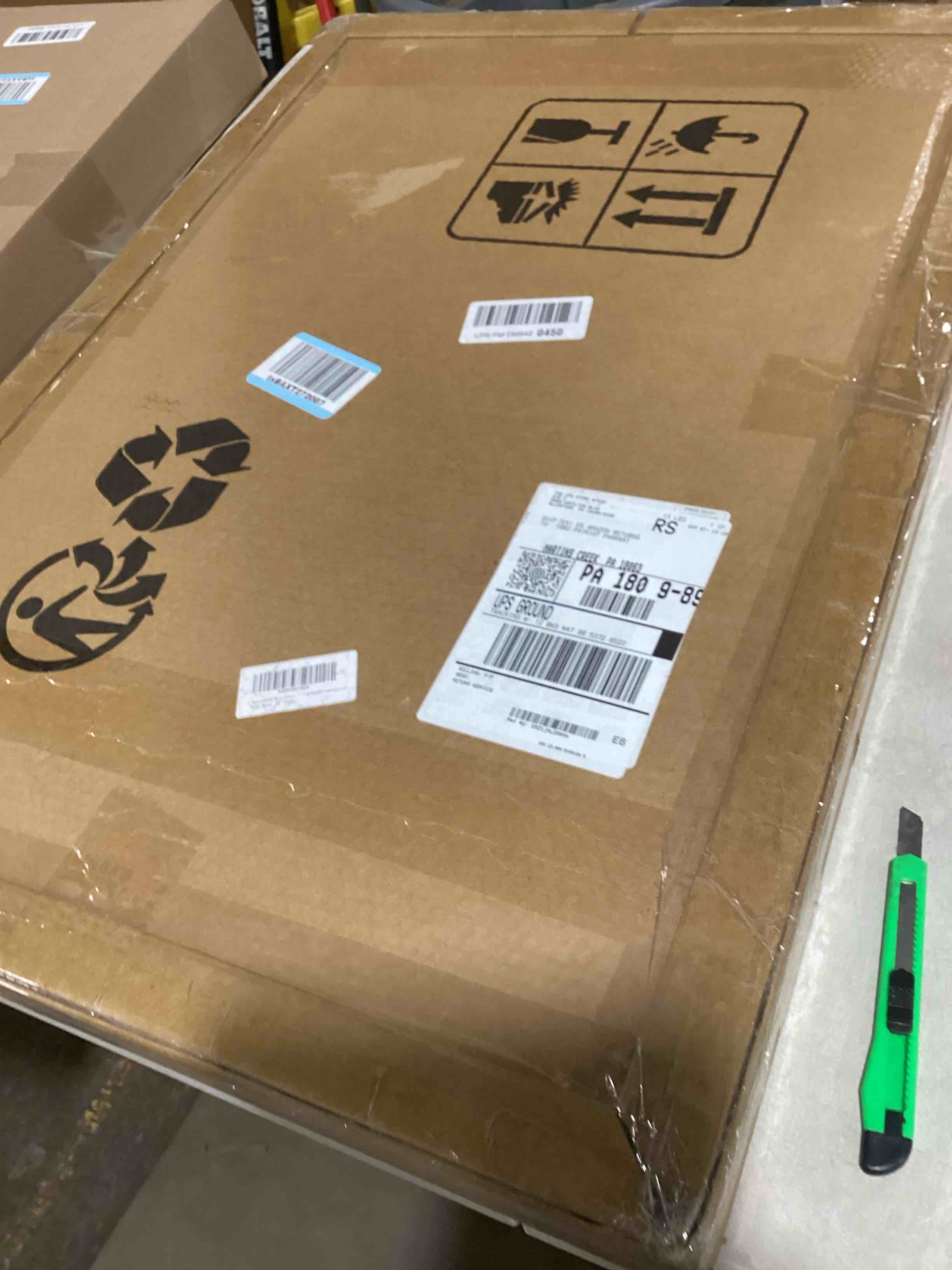 https://s3.amazonaws.com/lotting-images-prod/bidfta/PNK1804386_1741033854910.jpeg
