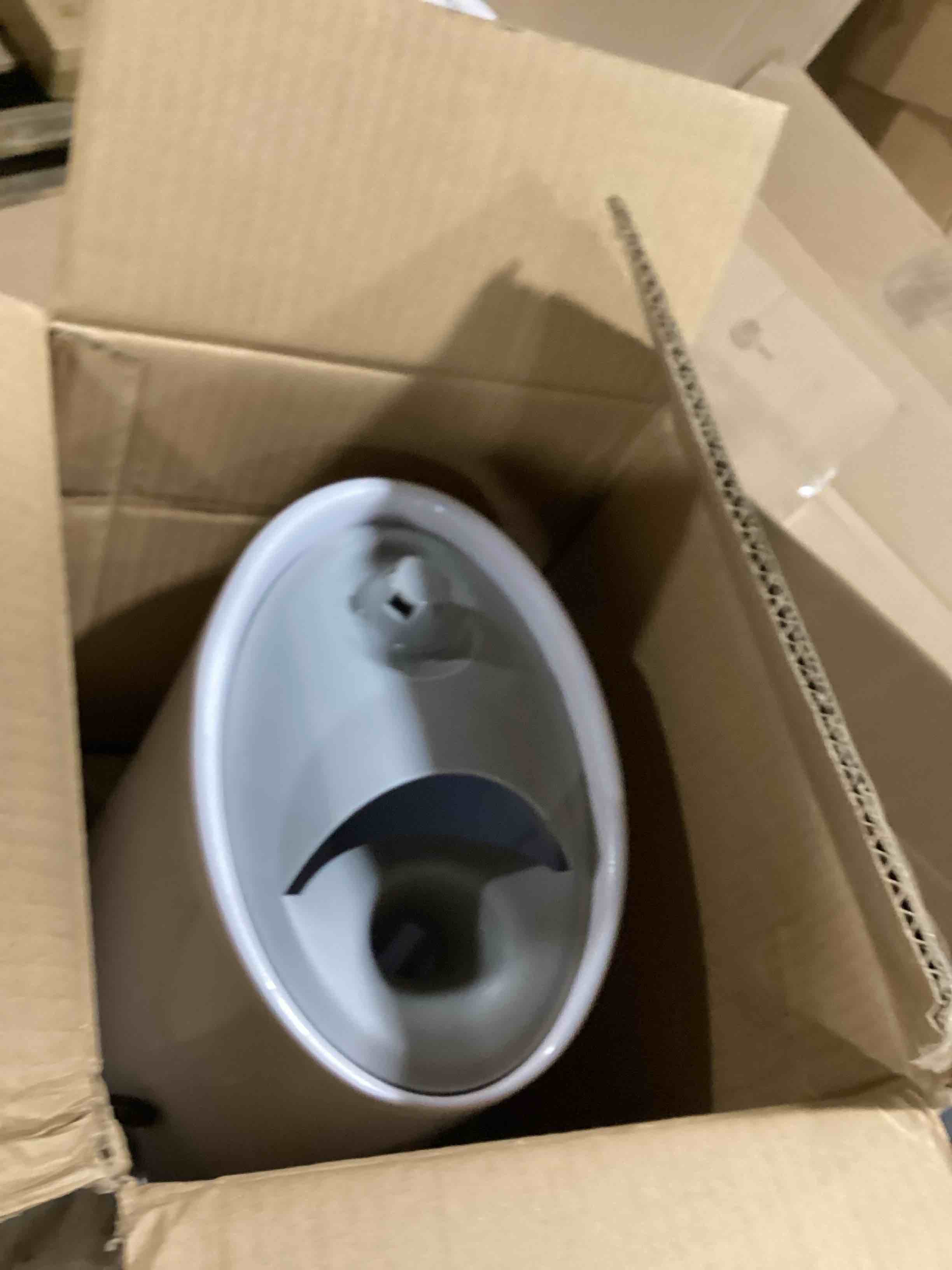 https://s3.amazonaws.com/lotting-images-prod/bidfta/PNK1804464_1741092180719.jpeg