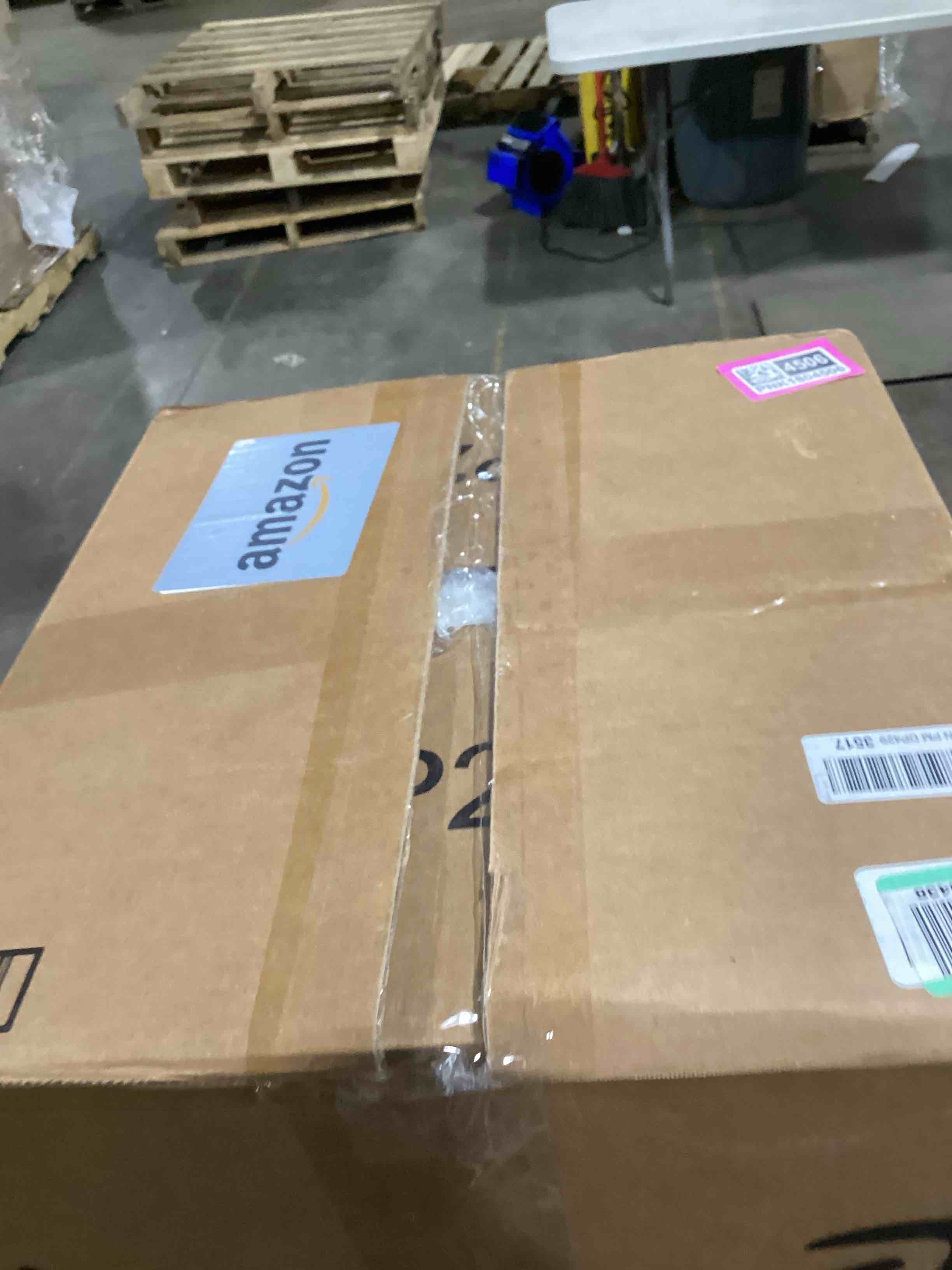 https://s3.amazonaws.com/lotting-images-prod/bidfta/PNK1804506_1741100538128.jpeg
