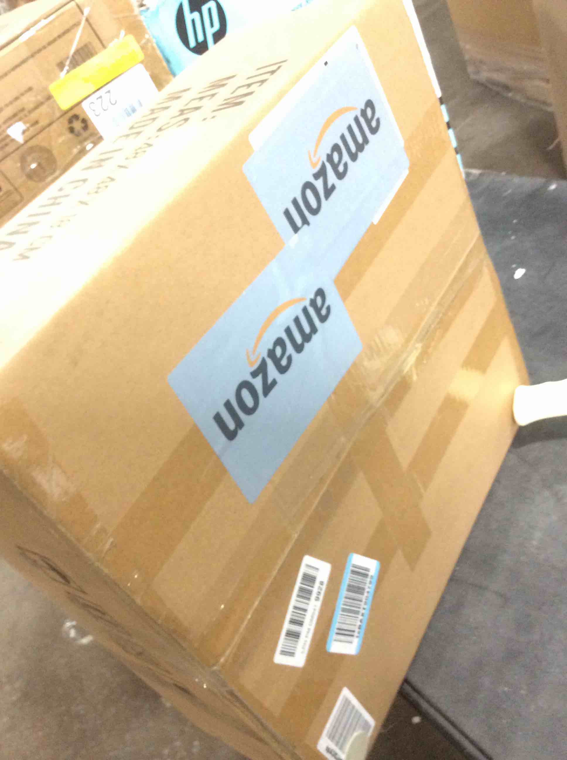 https://s3.amazonaws.com/lotting-images-prod/bidfta/PNK1804649_1741188355323.jpeg