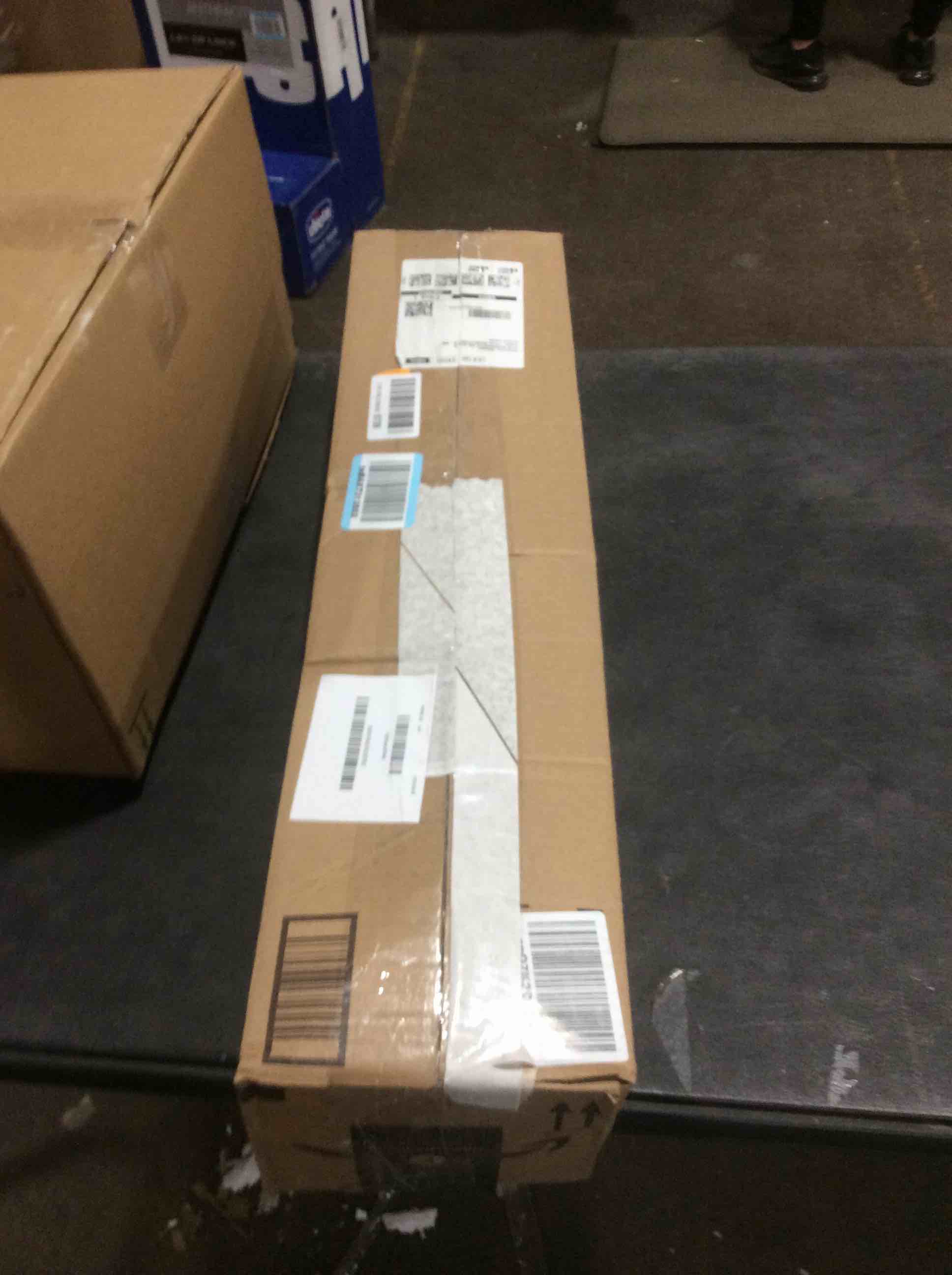 https://s3.amazonaws.com/lotting-images-prod/bidfta/PNK1804701_1741196354308.jpeg