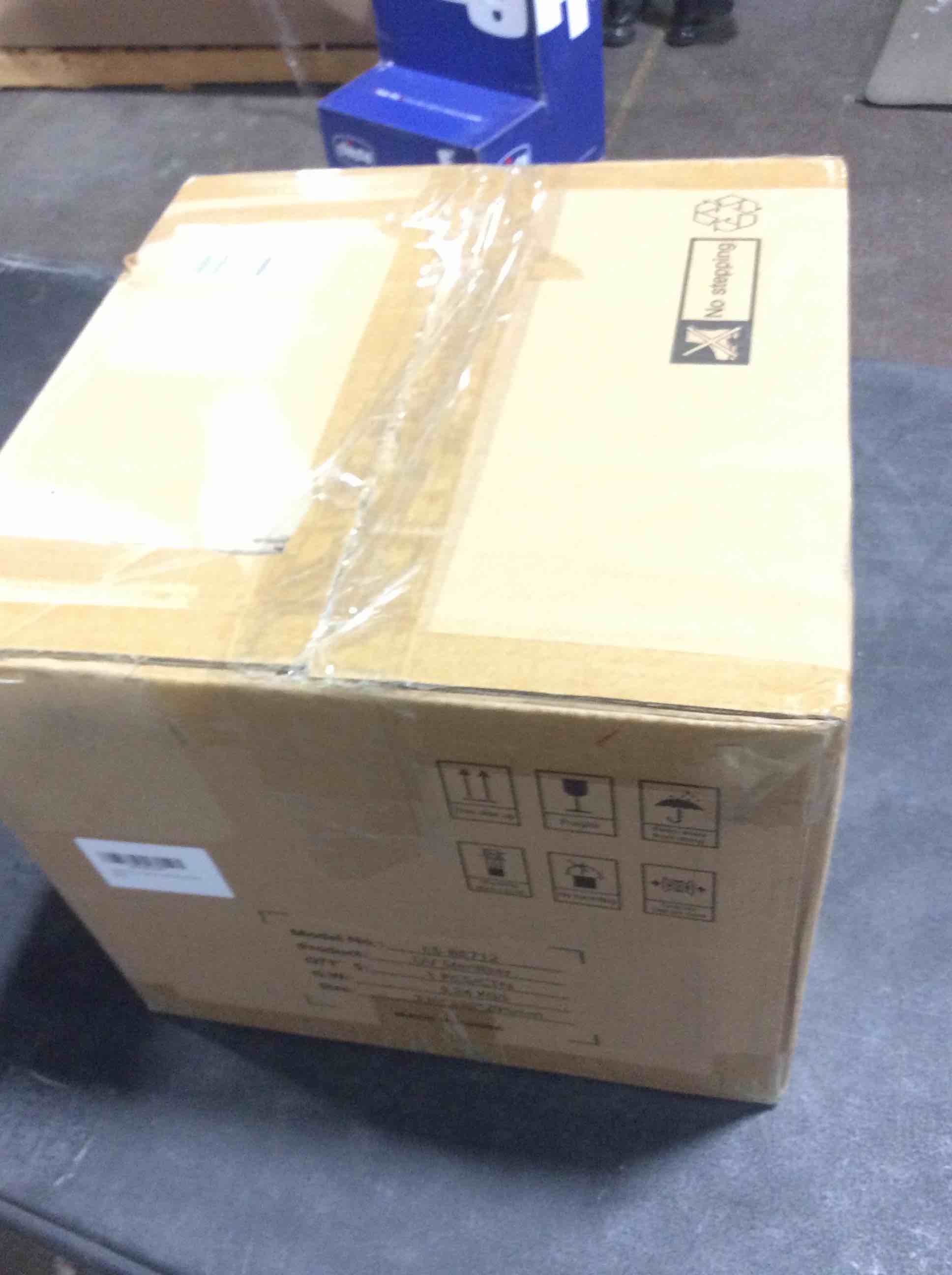 https://s3.amazonaws.com/lotting-images-prod/bidfta/PNK1804720_1741198165765.jpeg