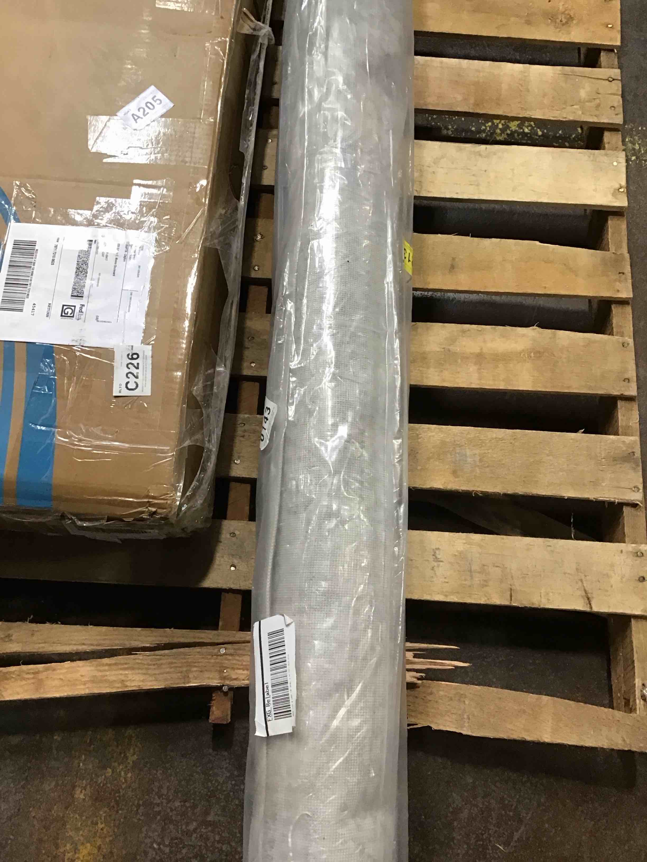 https://s3.amazonaws.com/lotting-images-prod/bidfta/PNK1805309_1741806020830.jpeg