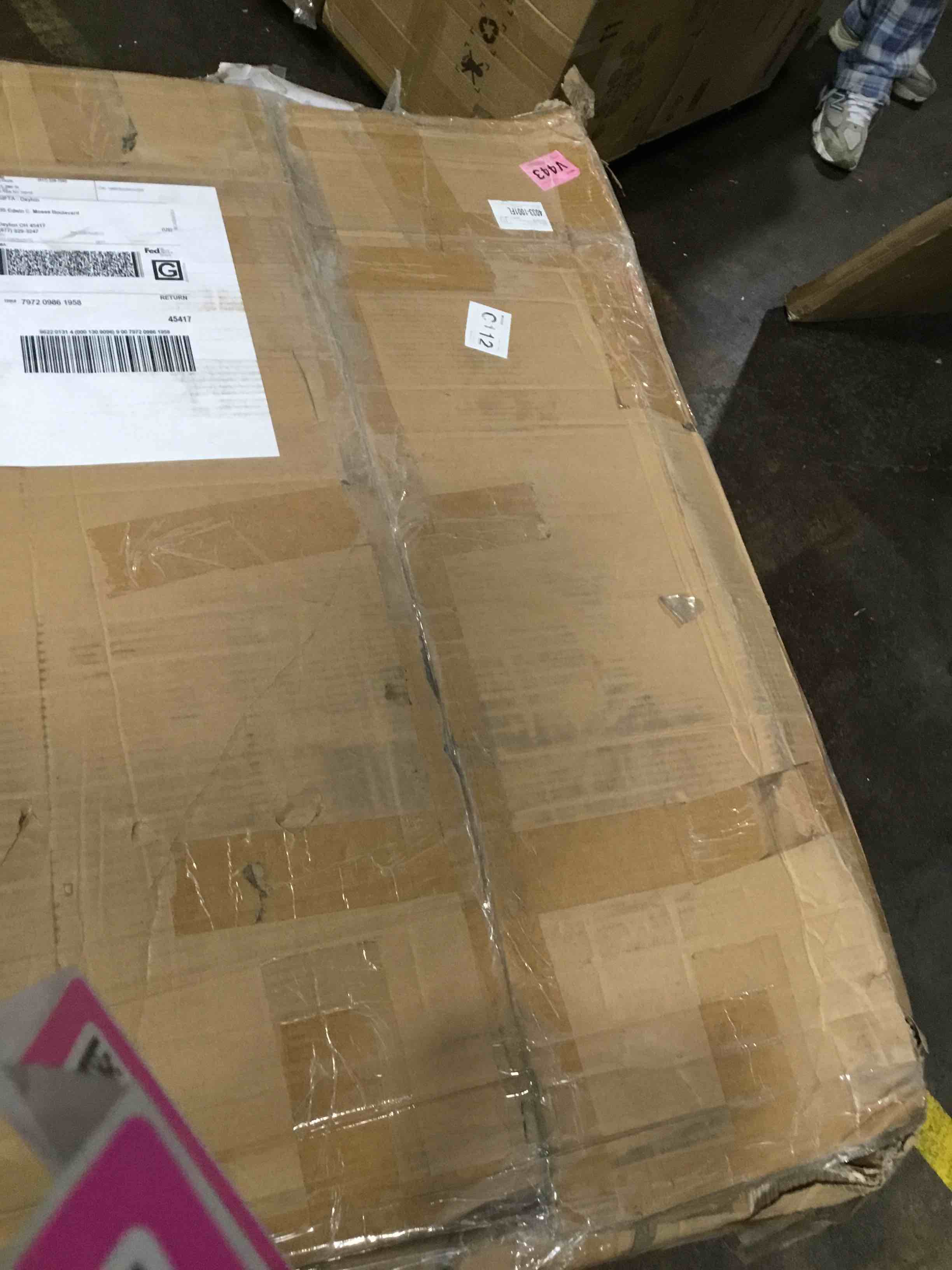 https://s3.amazonaws.com/lotting-images-prod/bidfta/PNK1805733_1742409119342.jpeg