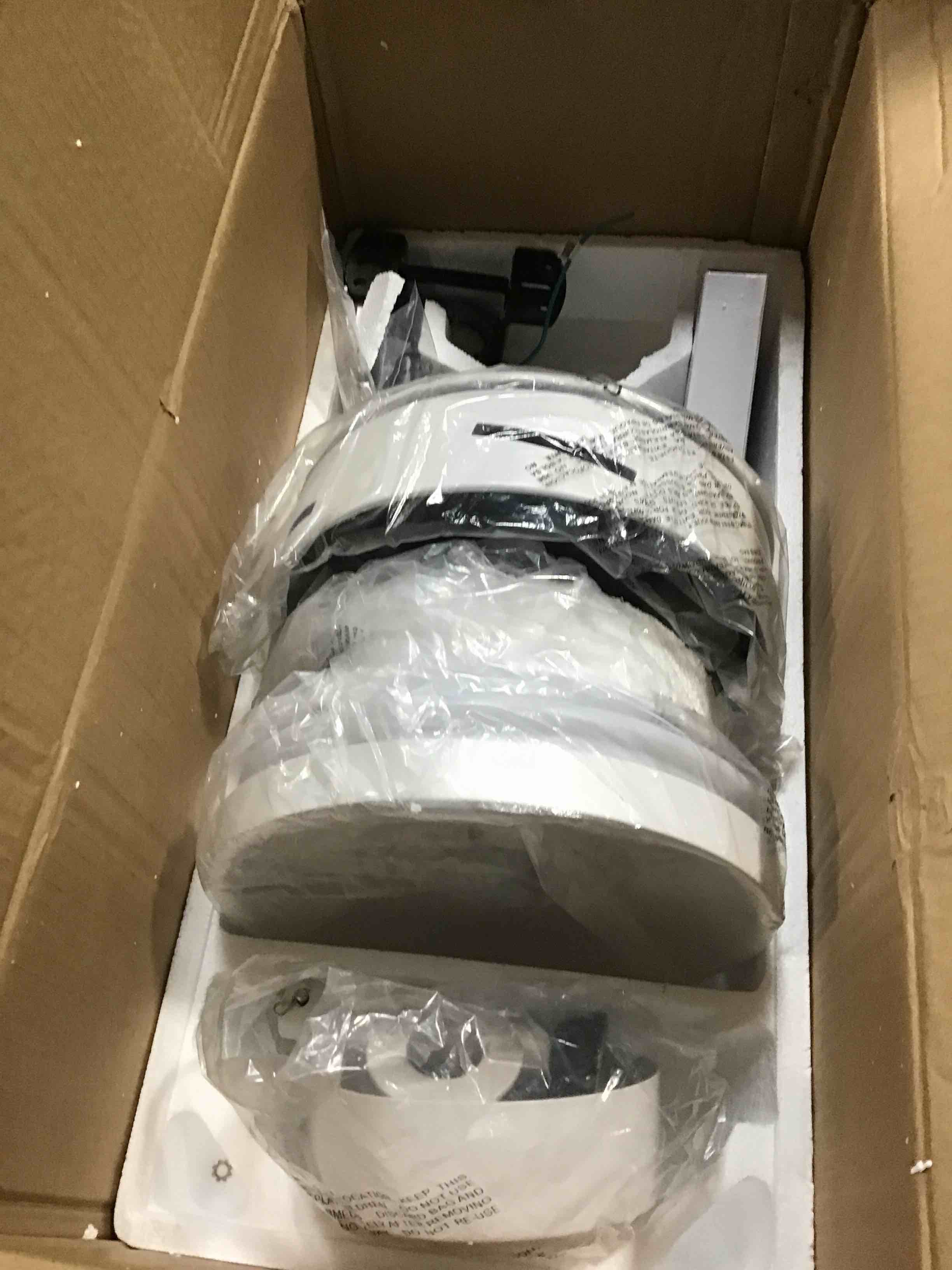 https://s3.amazonaws.com/lotting-images-prod/bidfta/PNK1805806_1742495568129.jpeg