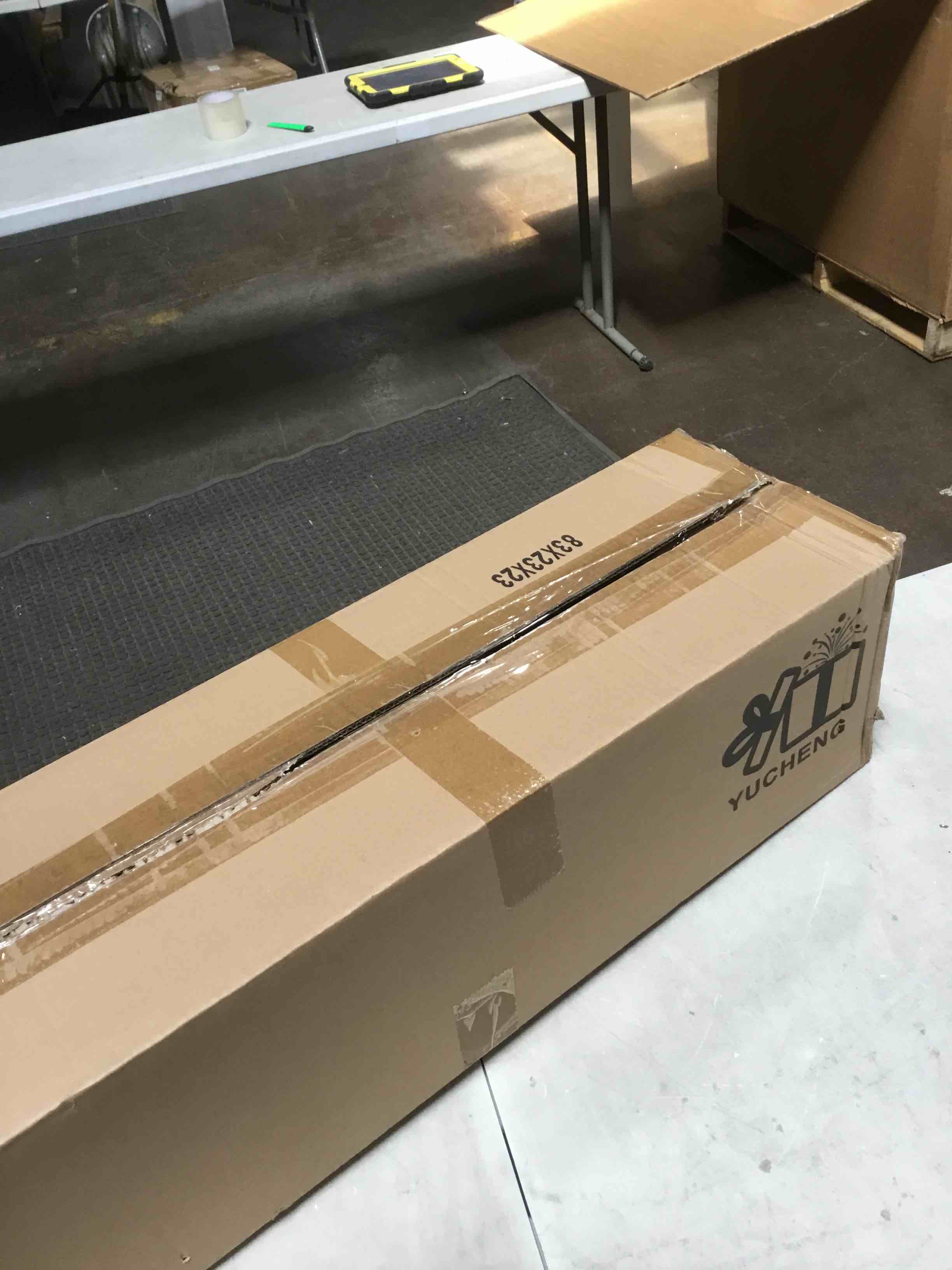 https://s3.amazonaws.com/lotting-images-prod/bidfta/PNK1806067_1742928079610.jpeg