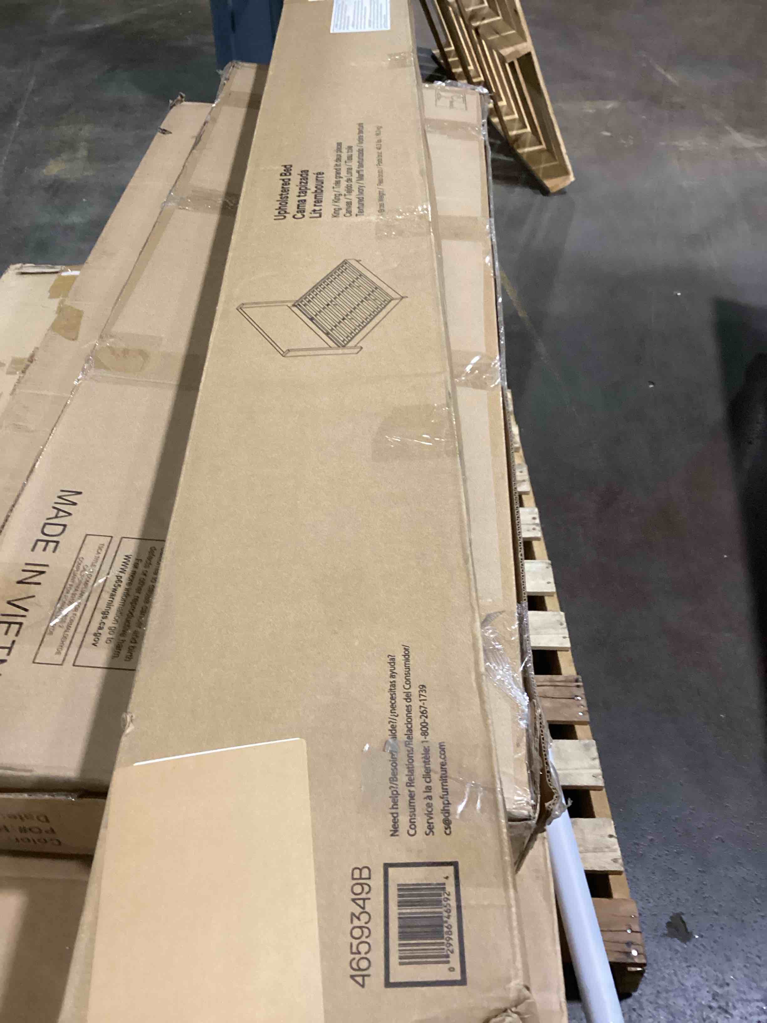 https://s3.amazonaws.com/lotting-images-prod/bidfta/PNK1807151_1740497417927.jpeg