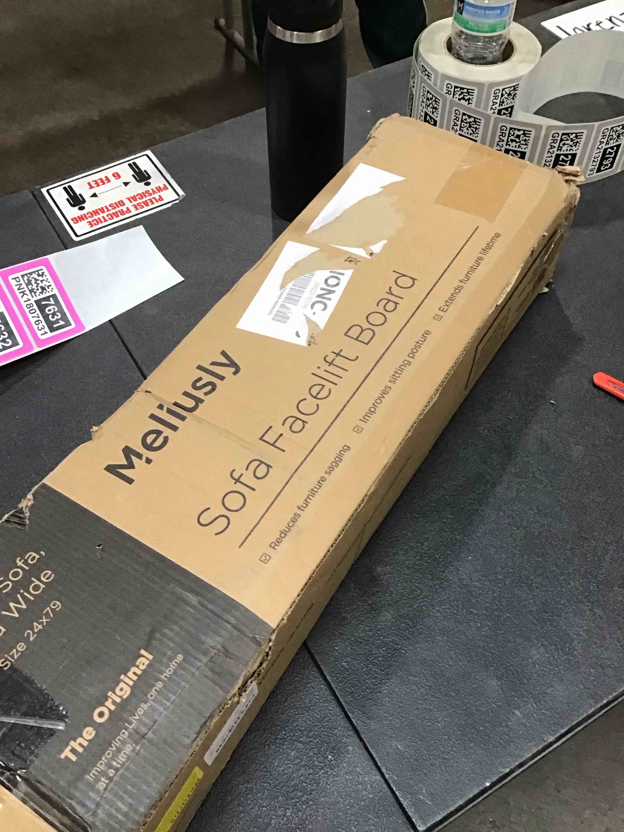 https://s3.amazonaws.com/lotting-images-prod/bidfta/PNK1807631_1741035289322.jpeg