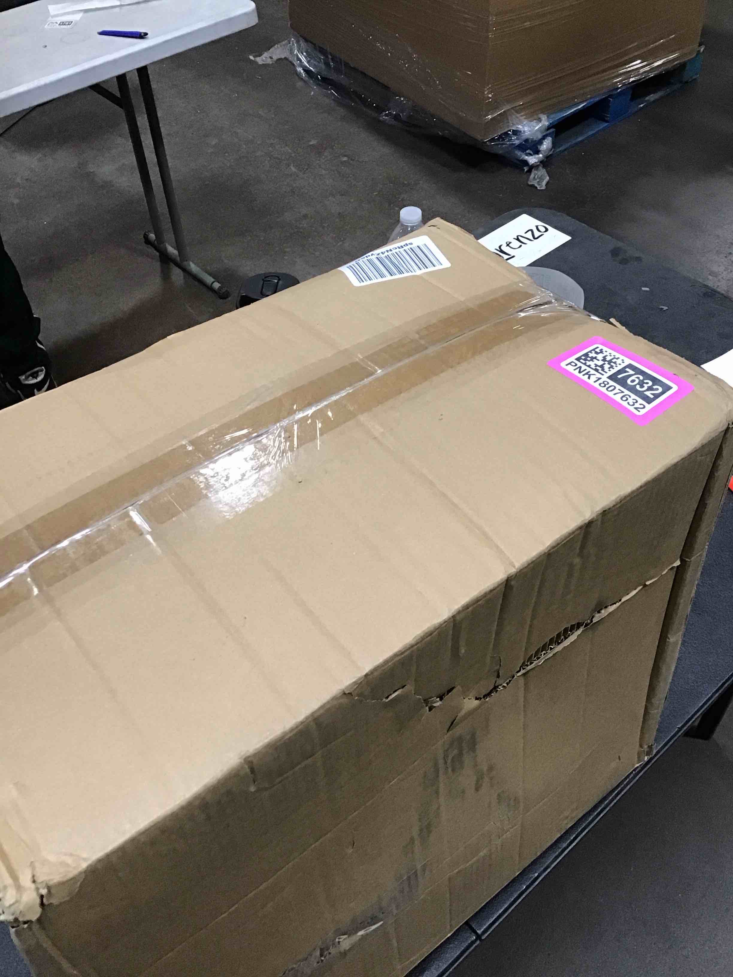 https://s3.amazonaws.com/lotting-images-prod/bidfta/PNK1807632_1741035419396.jpeg