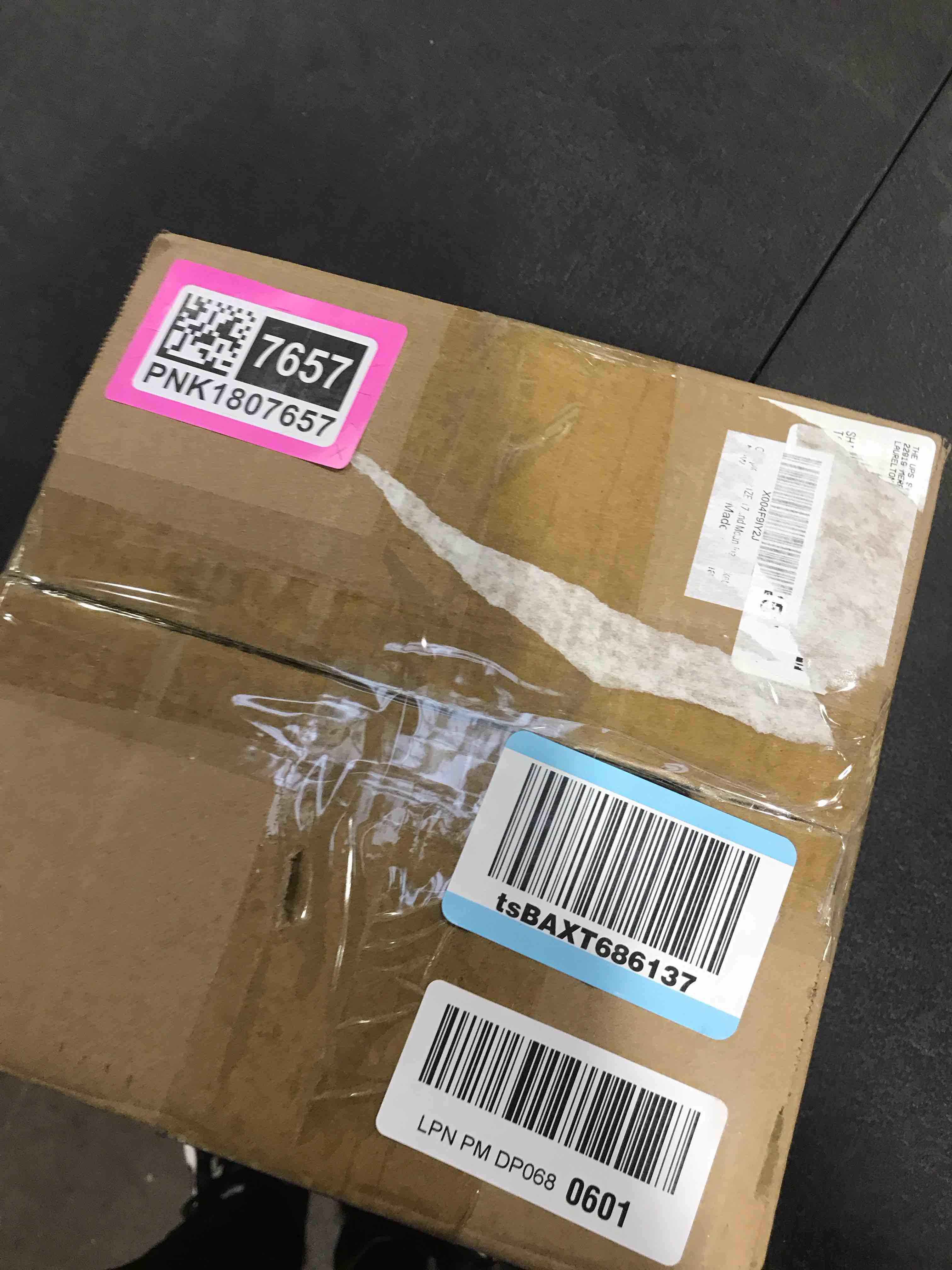 https://s3.amazonaws.com/lotting-images-prod/bidfta/PNK1807657_1741090808707.jpeg