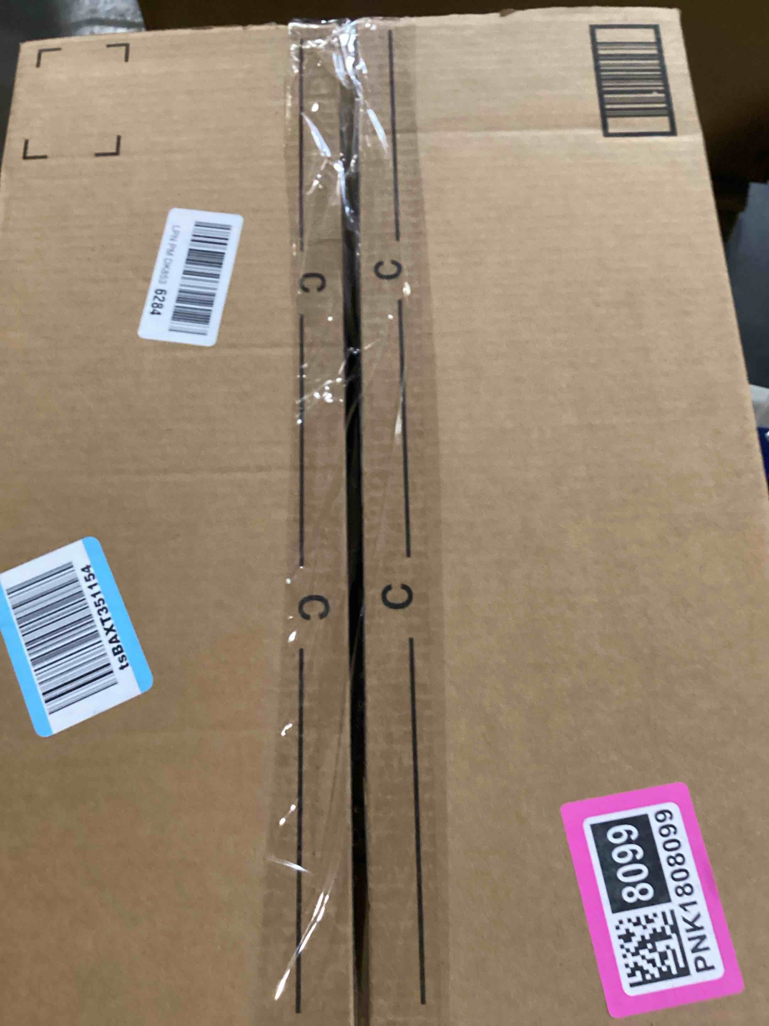 https://s3.amazonaws.com/lotting-images-prod/bidfta/PNK1808099_1741360314948.jpeg
