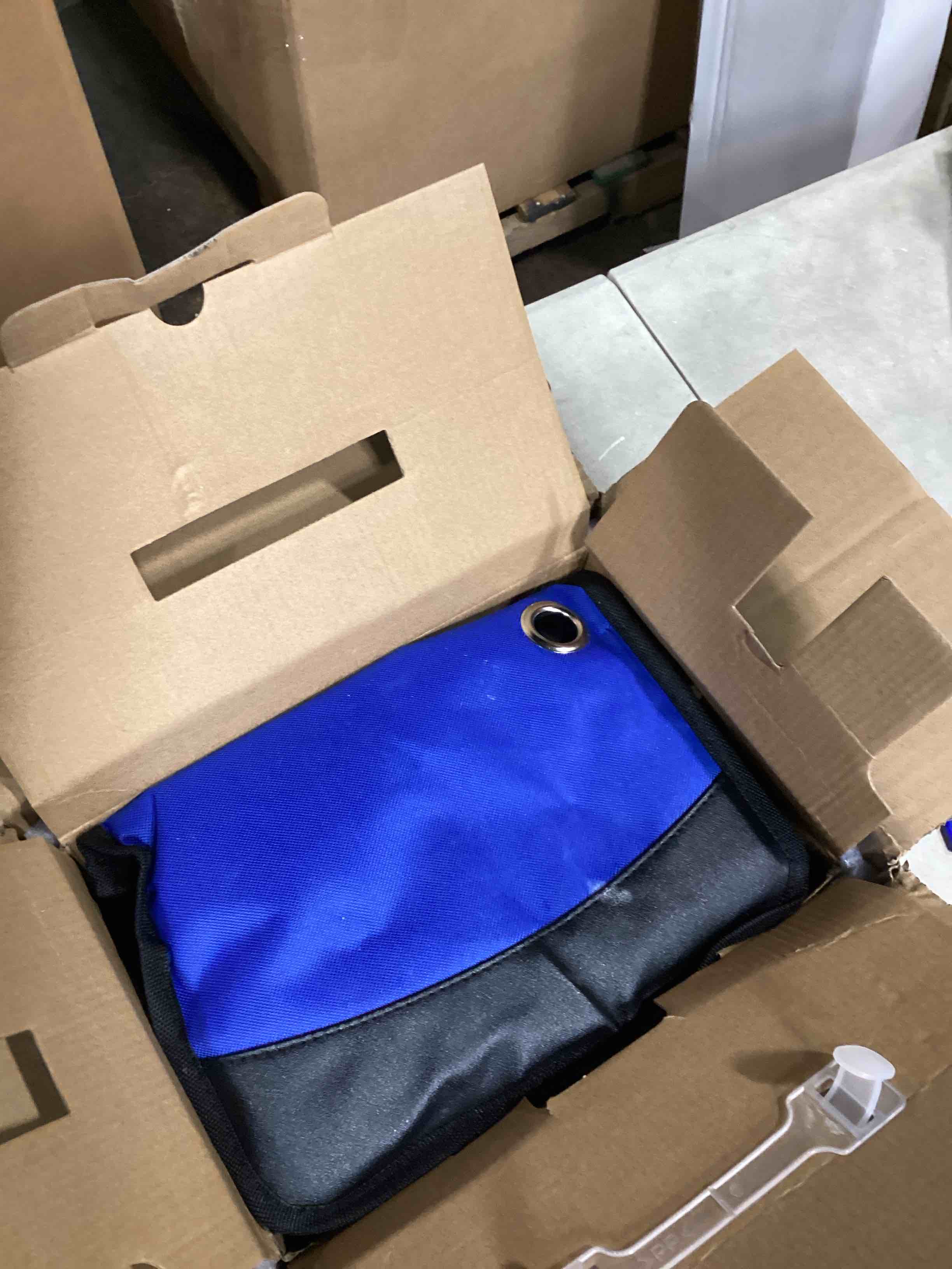 https://s3.amazonaws.com/lotting-images-prod/bidfta/PNK1808554_1742399293146.jpeg