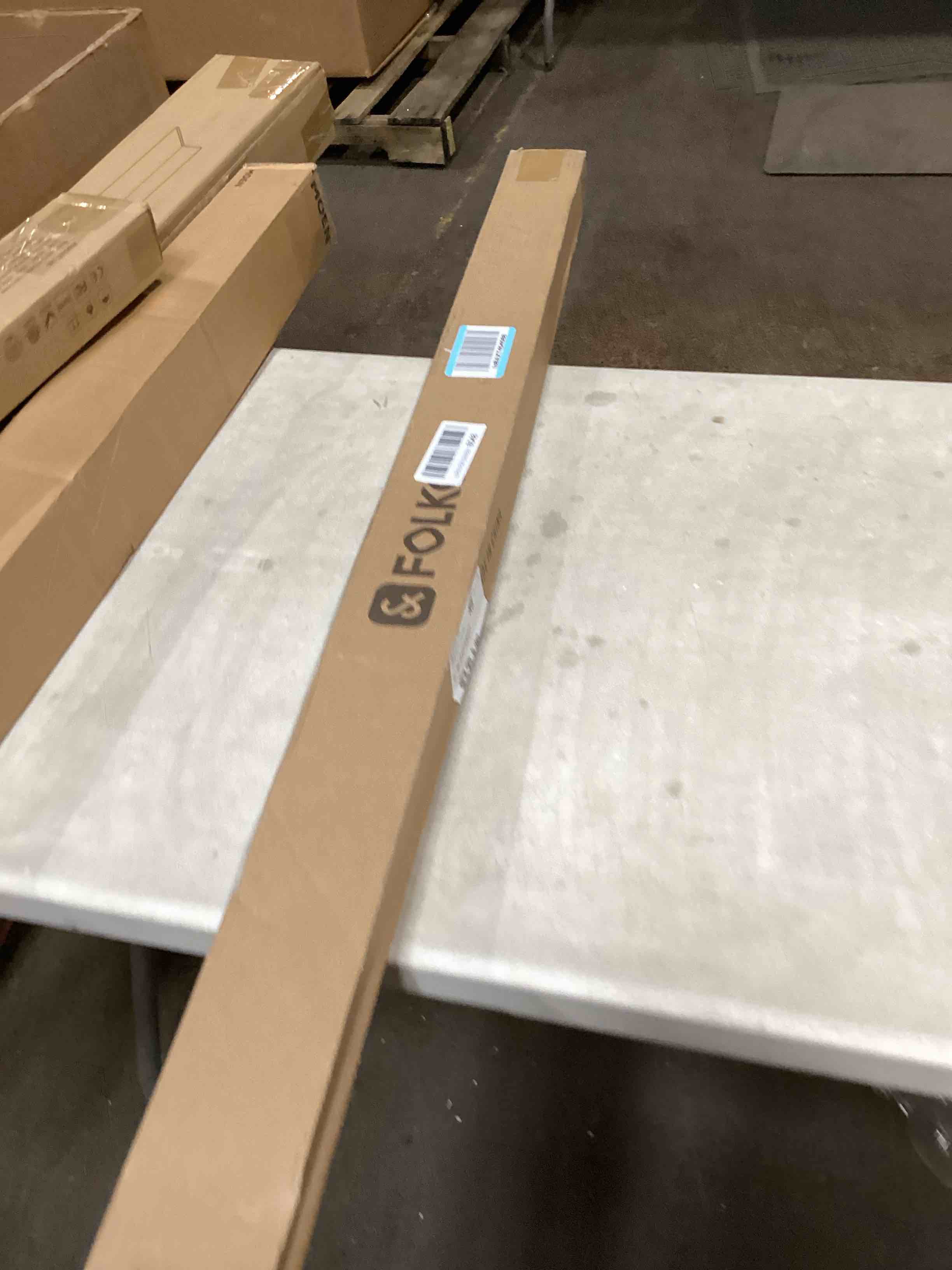 https://s3.amazonaws.com/lotting-images-prod/bidfta/PNK1808608_1742489653200.jpeg