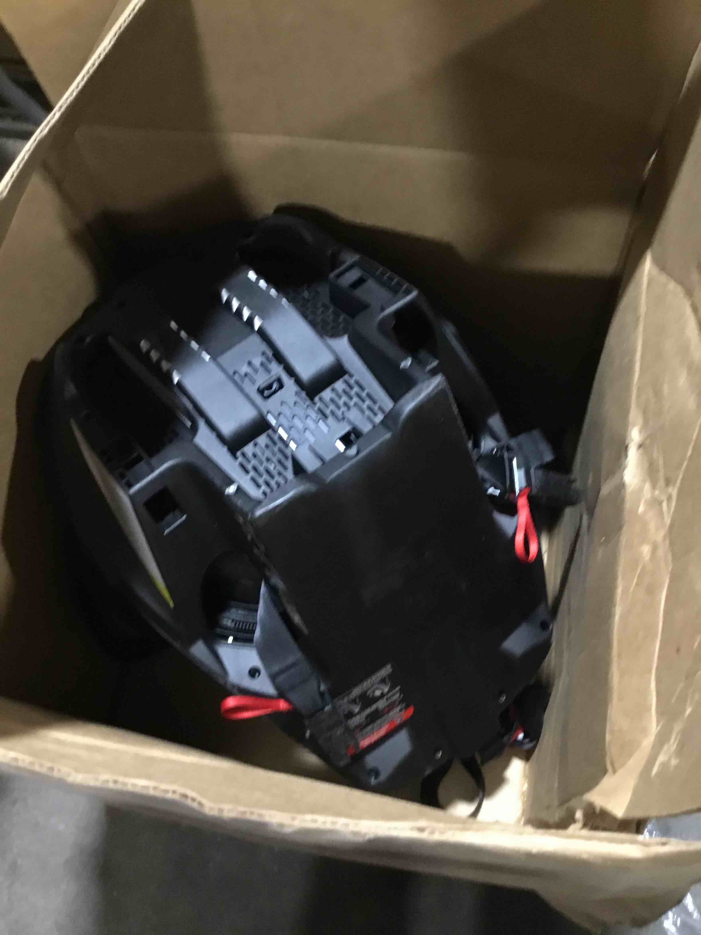 https://s3.amazonaws.com/lotting-images-prod/bidfta/PNK1809104_1743598260394.jpeg