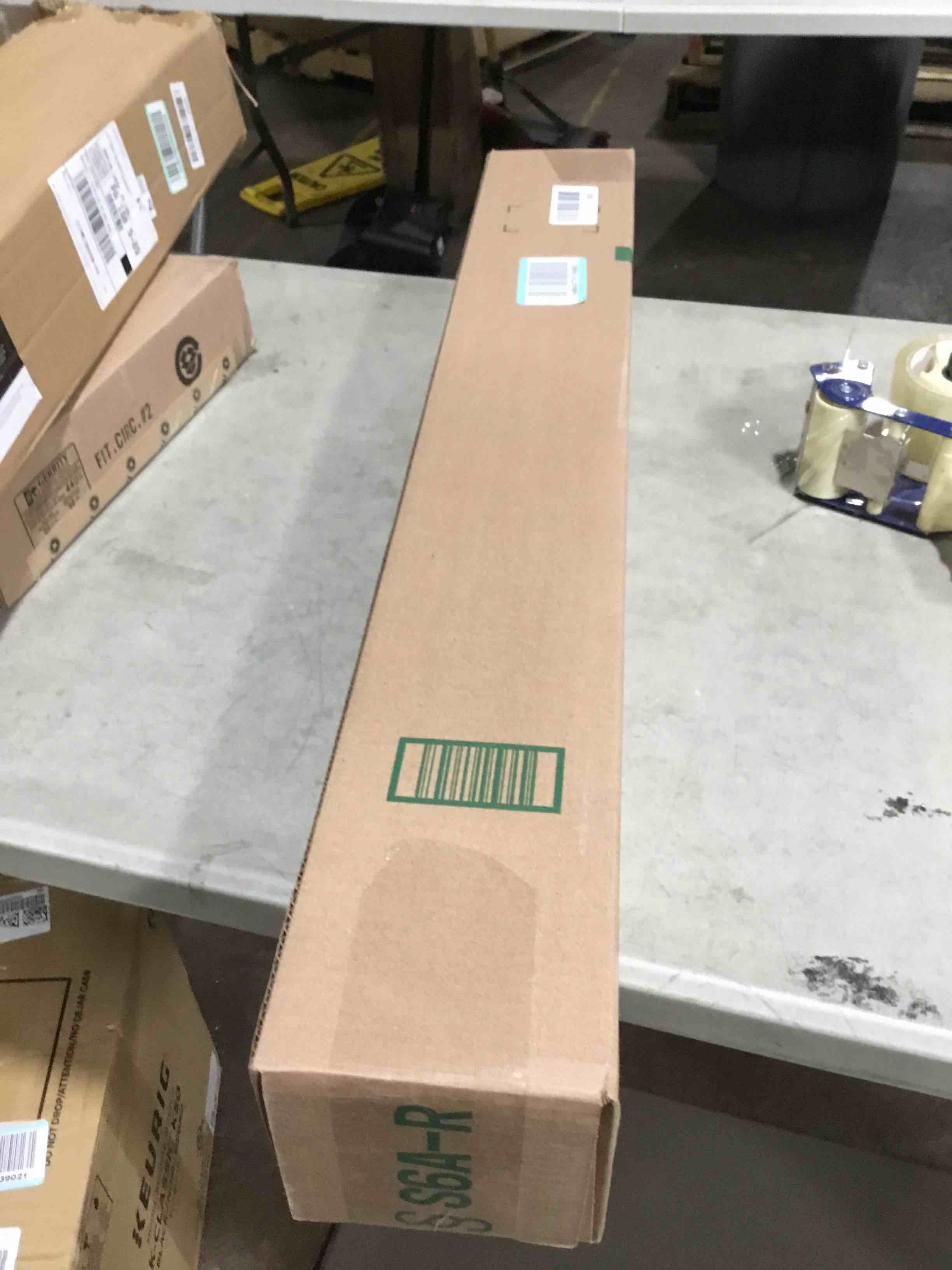 https://s3.amazonaws.com/lotting-images-prod/bidfta/PNK1809166_1743608200135.jpeg