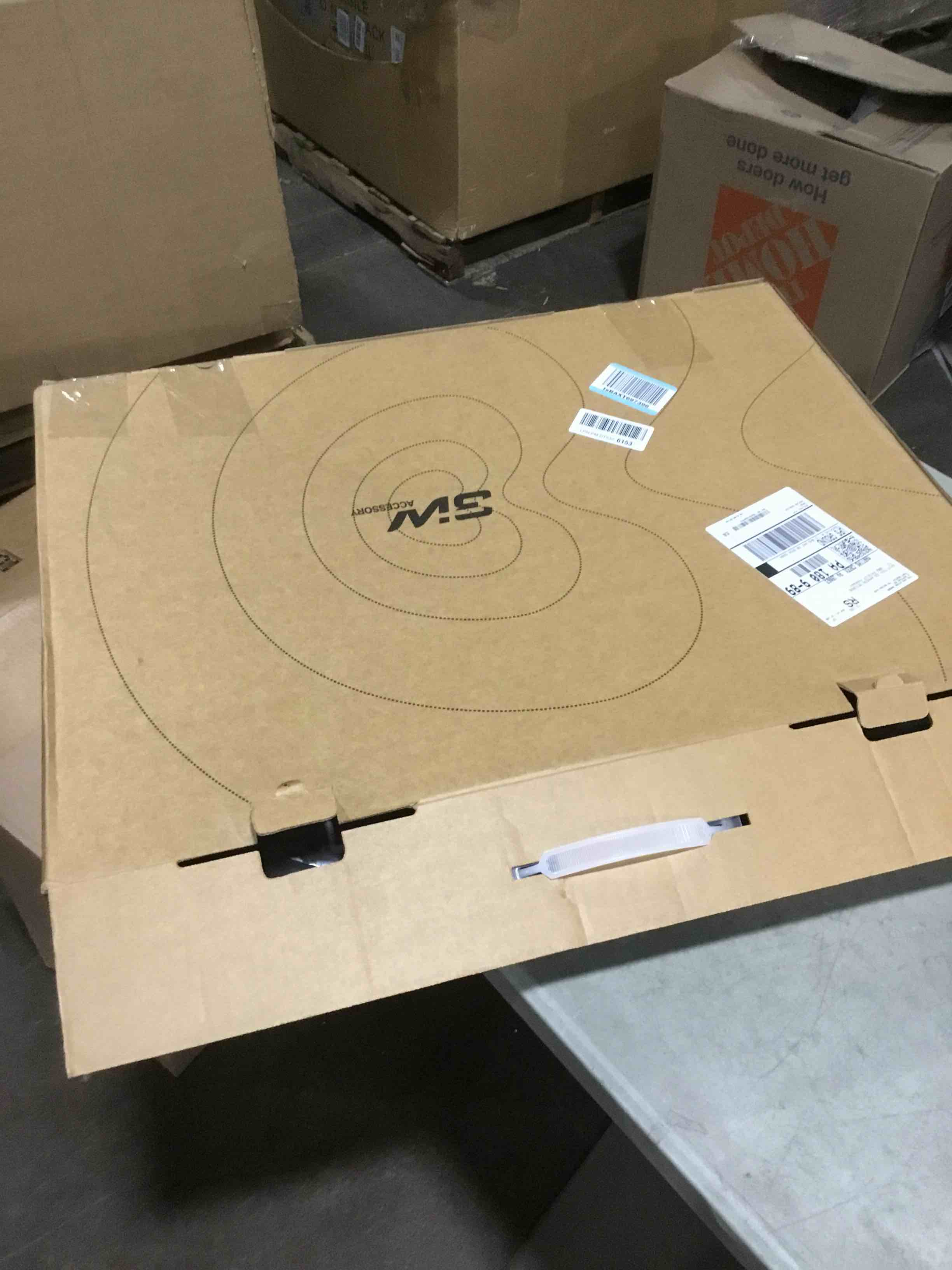 https://s3.amazonaws.com/lotting-images-prod/bidfta/PNK1809461_1743787141312.jpeg