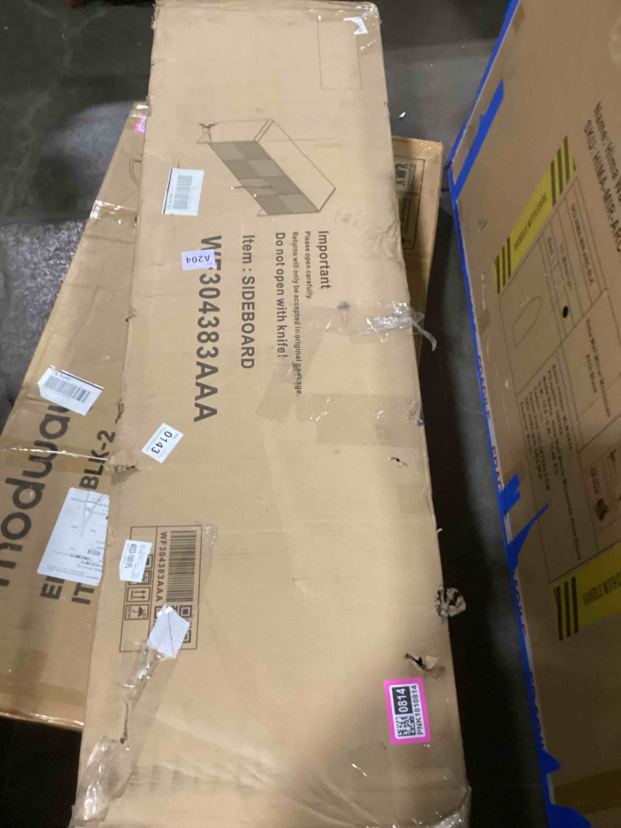 https://s3.amazonaws.com/lotting-images-prod/bidfta/PNK1810814_1742382313009.jpeg
