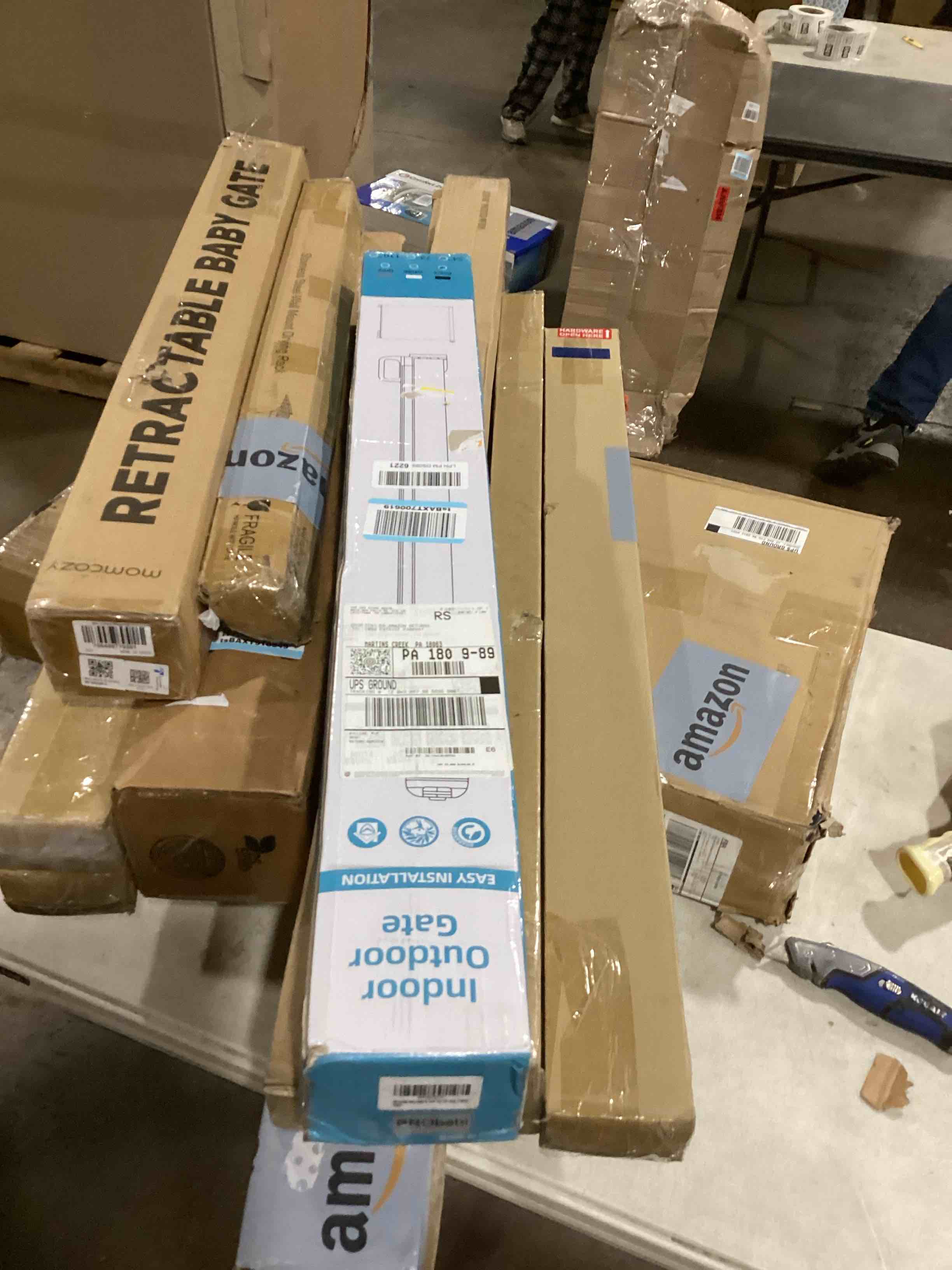 https://s3.amazonaws.com/lotting-images-prod/bidfta/PNK1810987_1742487431112.jpeg