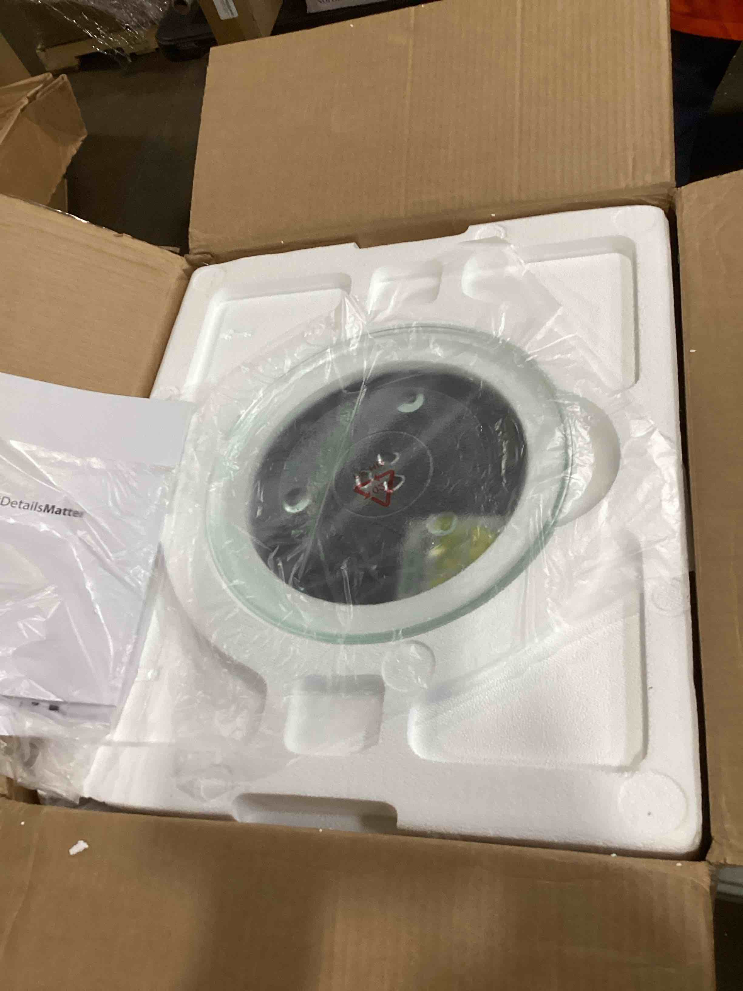 https://s3.amazonaws.com/lotting-images-prod/bidfta/PNK1811465_1742841026489.jpeg