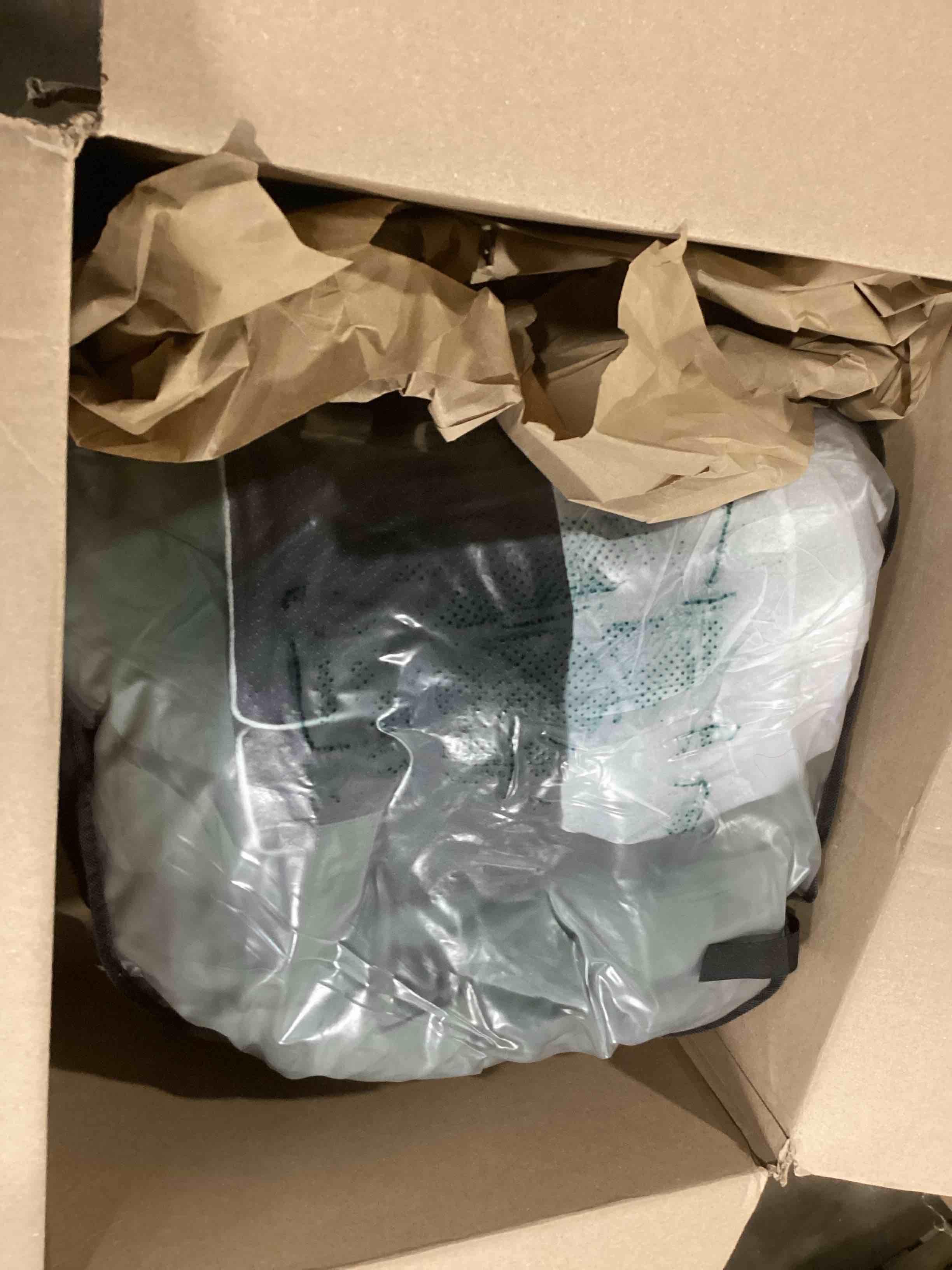 https://s3.amazonaws.com/lotting-images-prod/bidfta/PNK1811477_1742842477096.jpeg
