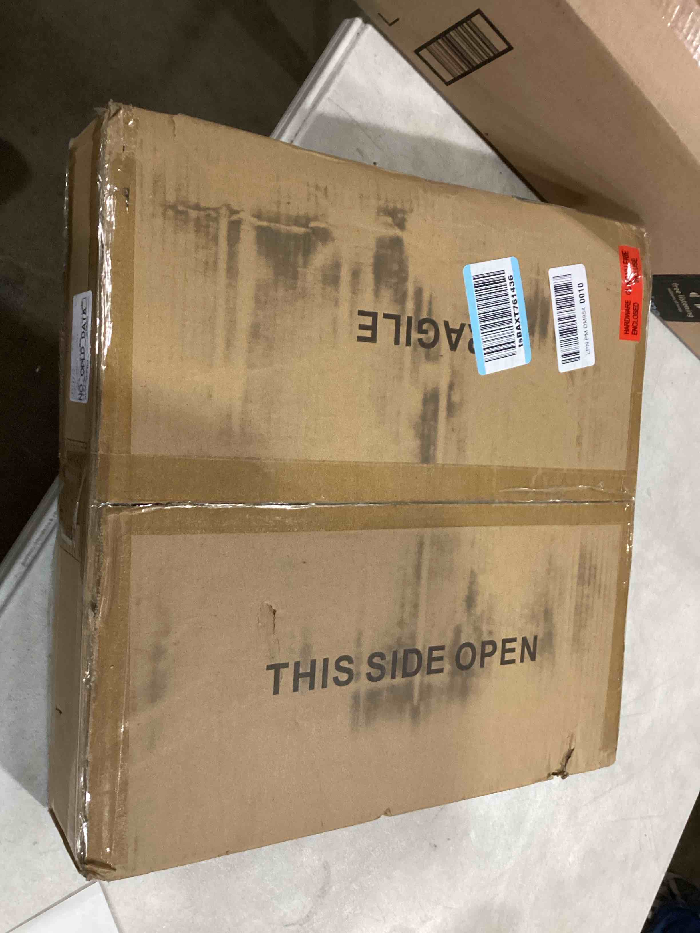 https://s3.amazonaws.com/lotting-images-prod/bidfta/PNK1812182_1743437908642.jpeg