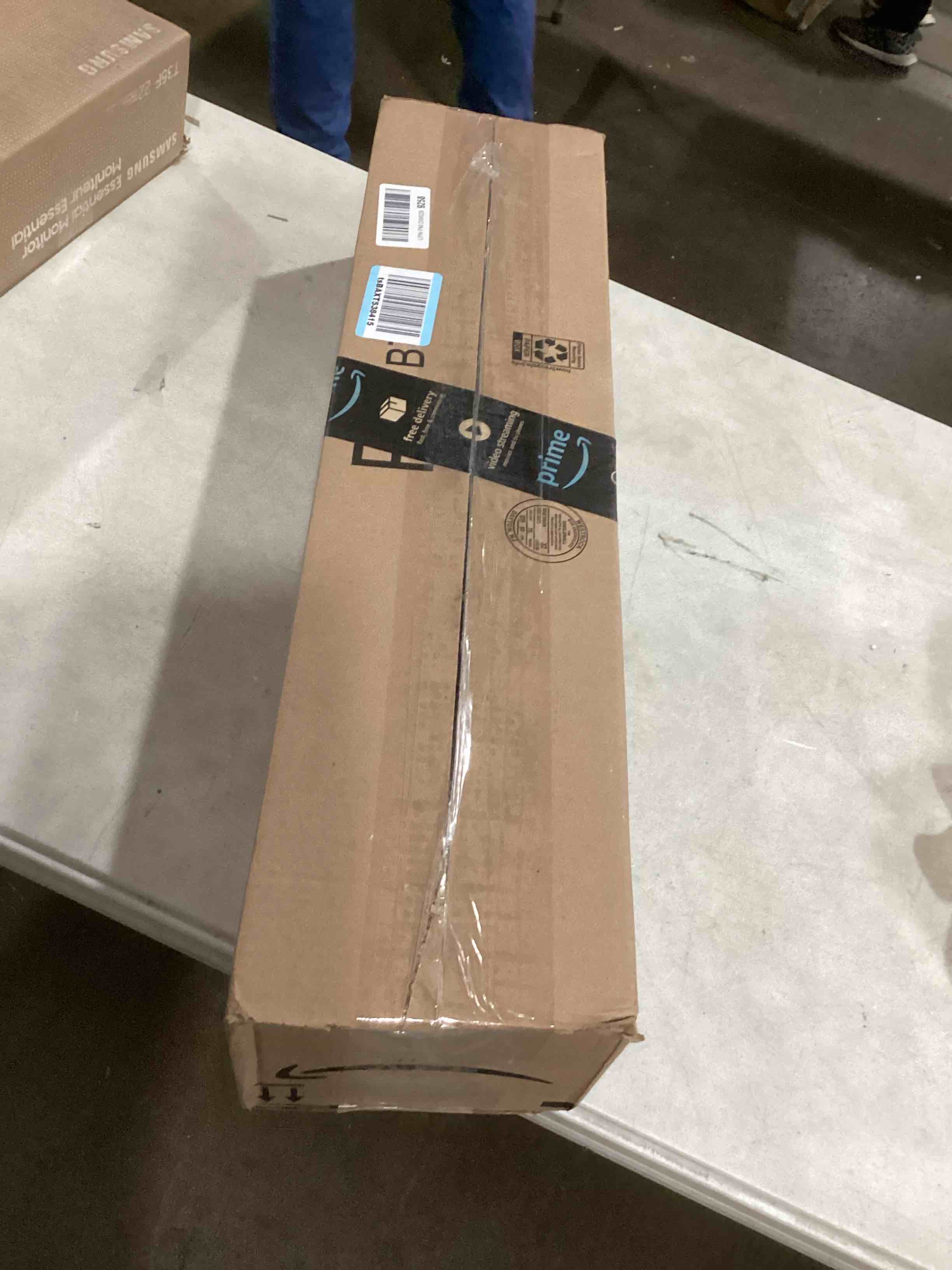 https://s3.amazonaws.com/lotting-images-prod/bidfta/PNK1812183_1743437992472.jpeg
