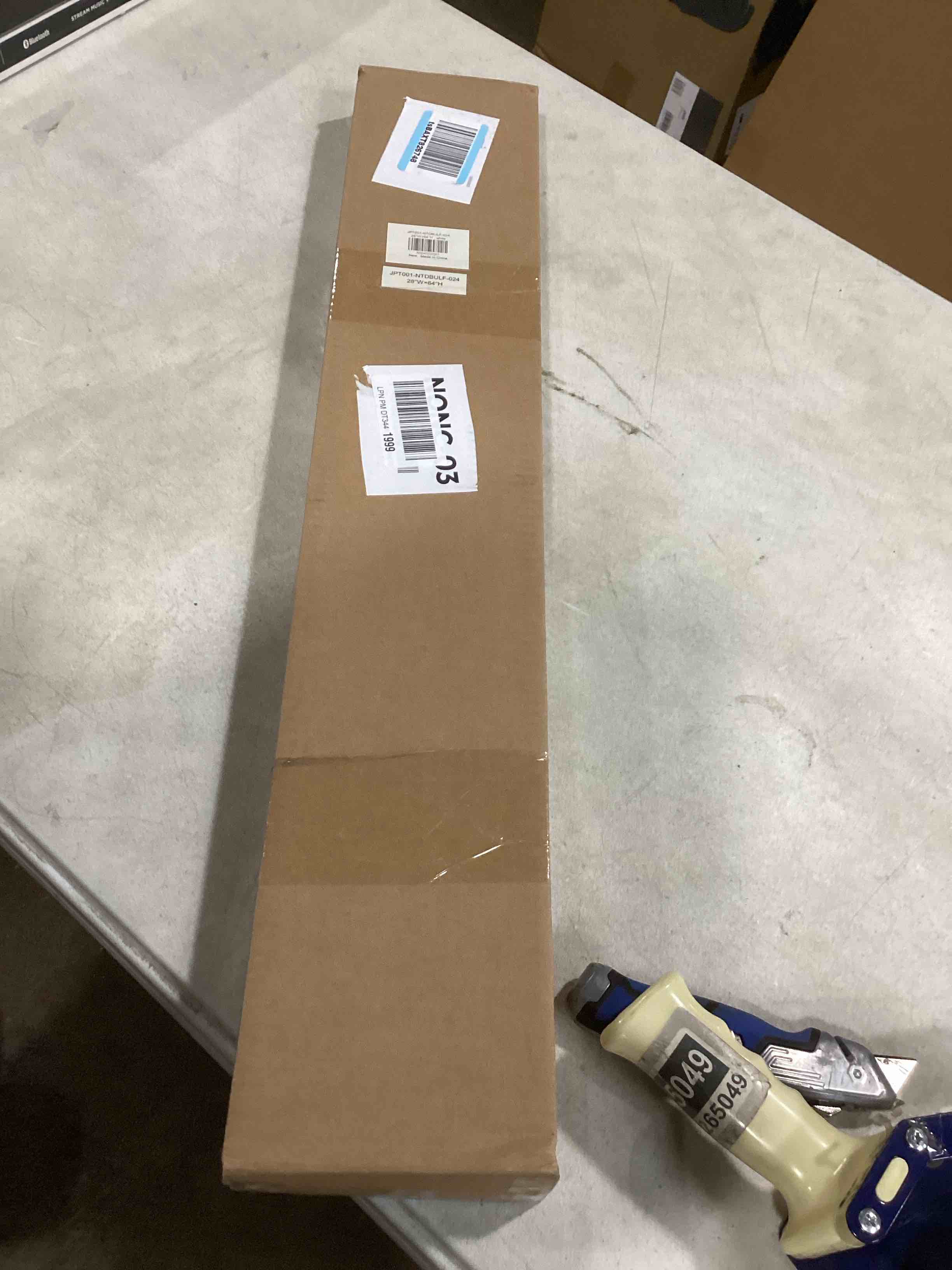 https://s3.amazonaws.com/lotting-images-prod/bidfta/PNK1812190_1743438716634.jpeg