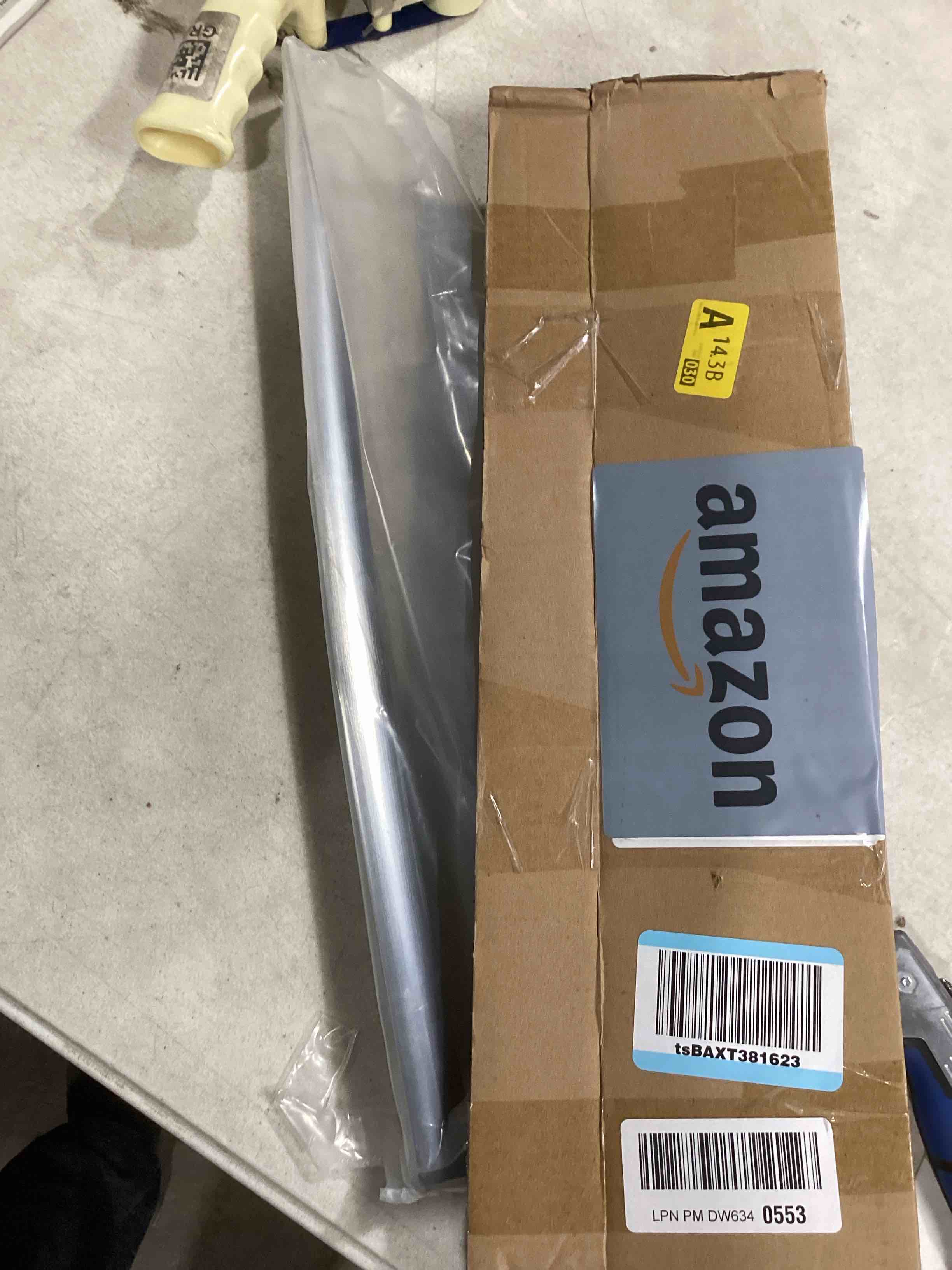 https://s3.amazonaws.com/lotting-images-prod/bidfta/PNK1812317_1743516553467.jpeg