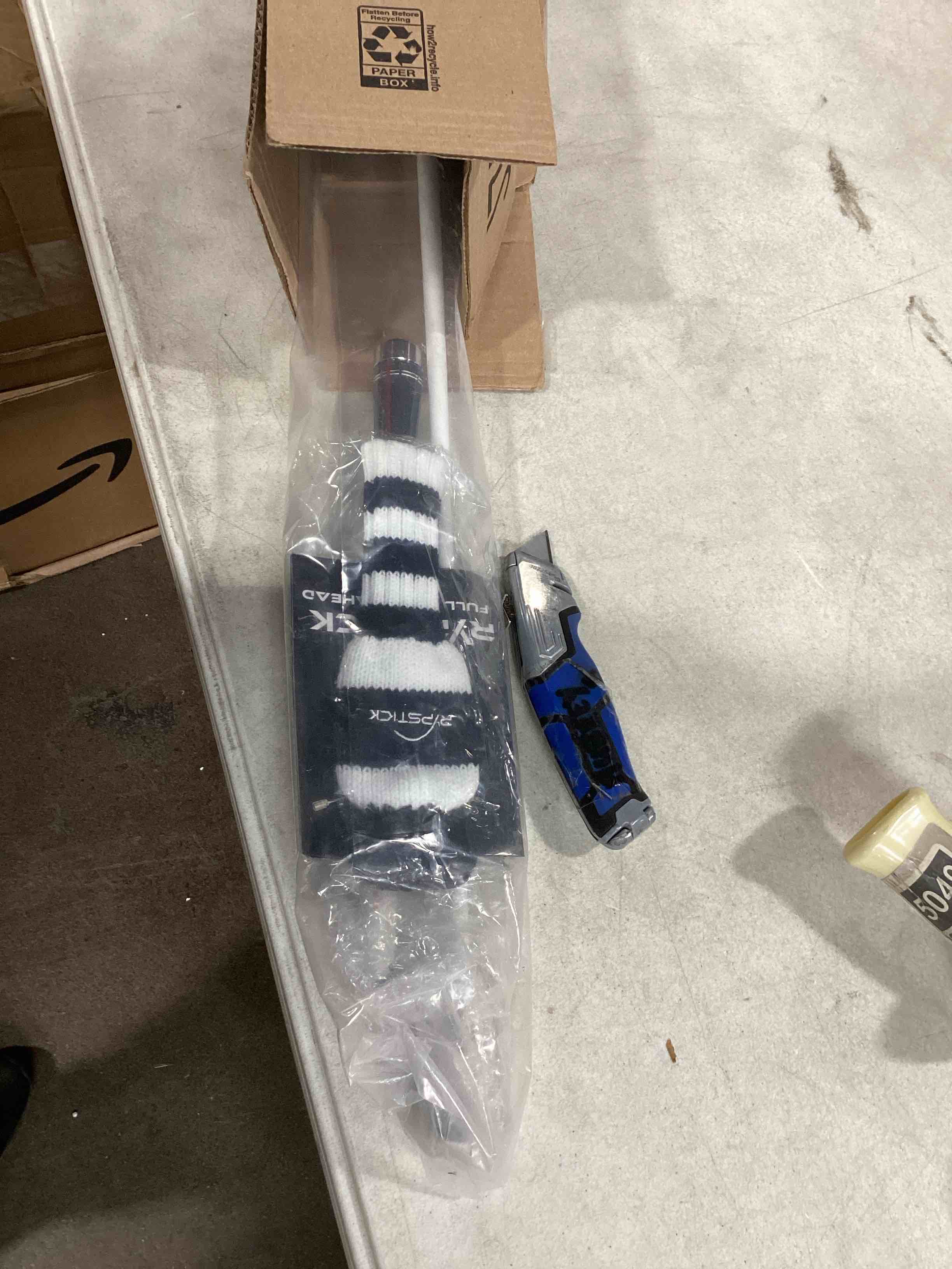 https://s3.amazonaws.com/lotting-images-prod/bidfta/PNK1812348_1743522733188.jpeg