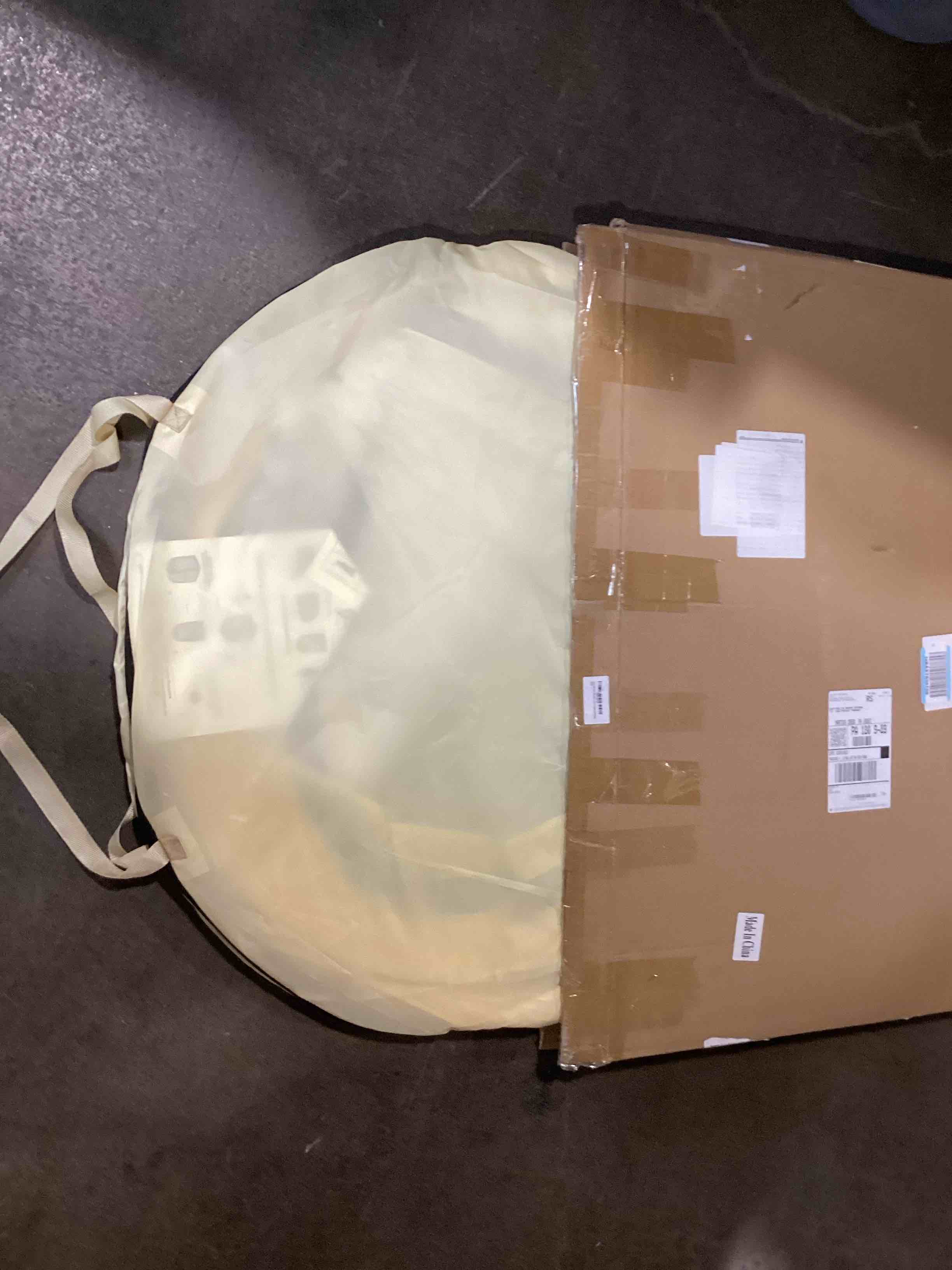 https://s3.amazonaws.com/lotting-images-prod/bidfta/PNK1812381_1743530519983.jpeg