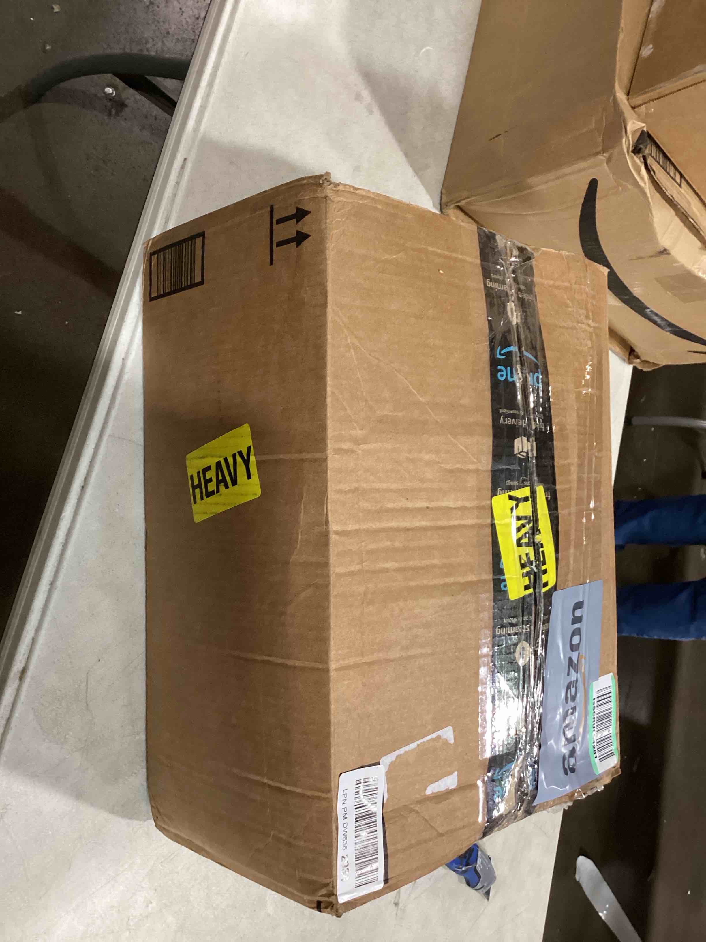 https://s3.amazonaws.com/lotting-images-prod/bidfta/PNK1812519_1743612007772.jpeg