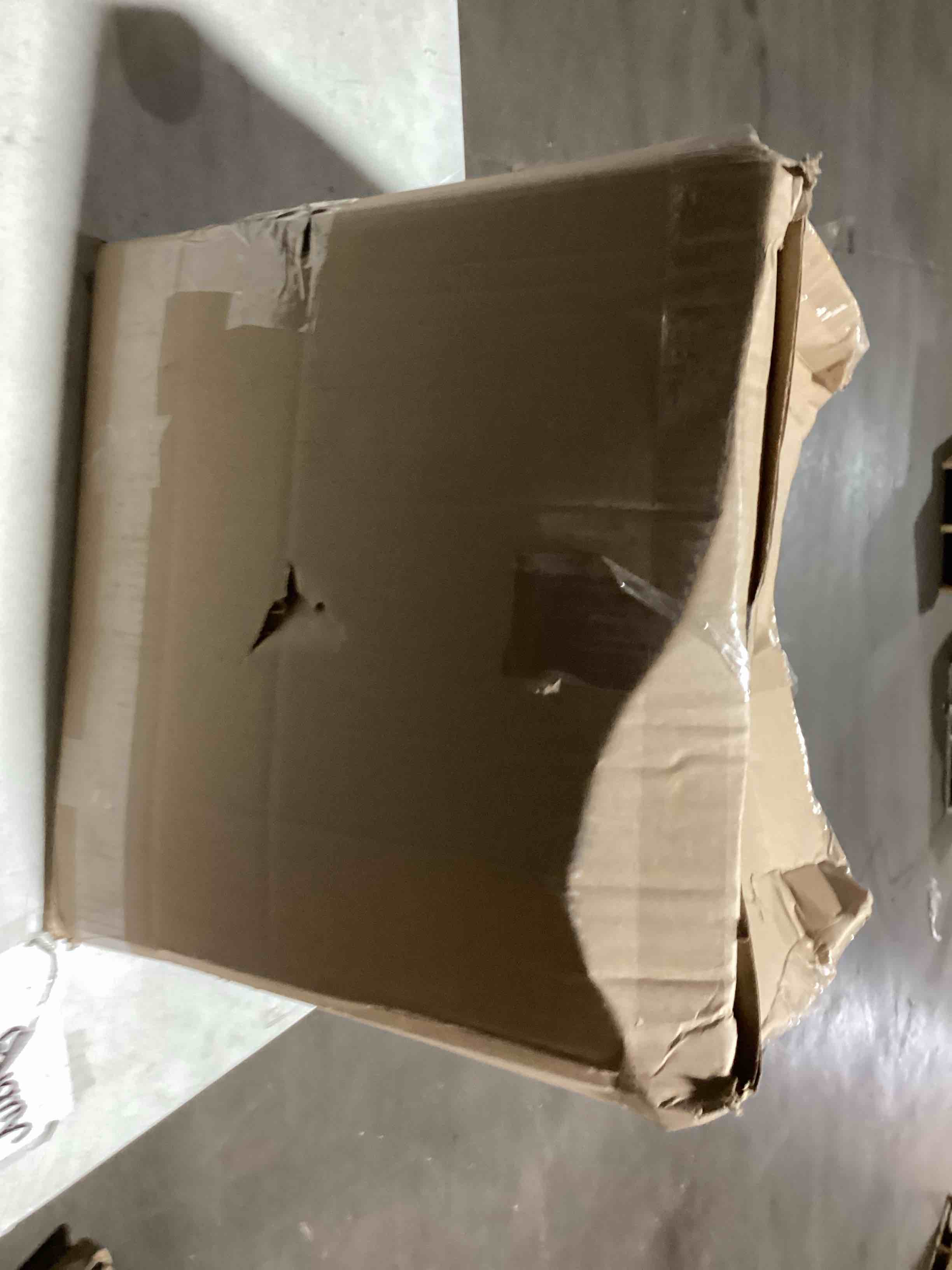 https://s3.amazonaws.com/lotting-images-prod/bidfta/PNK1812772_1744024998336.jpeg