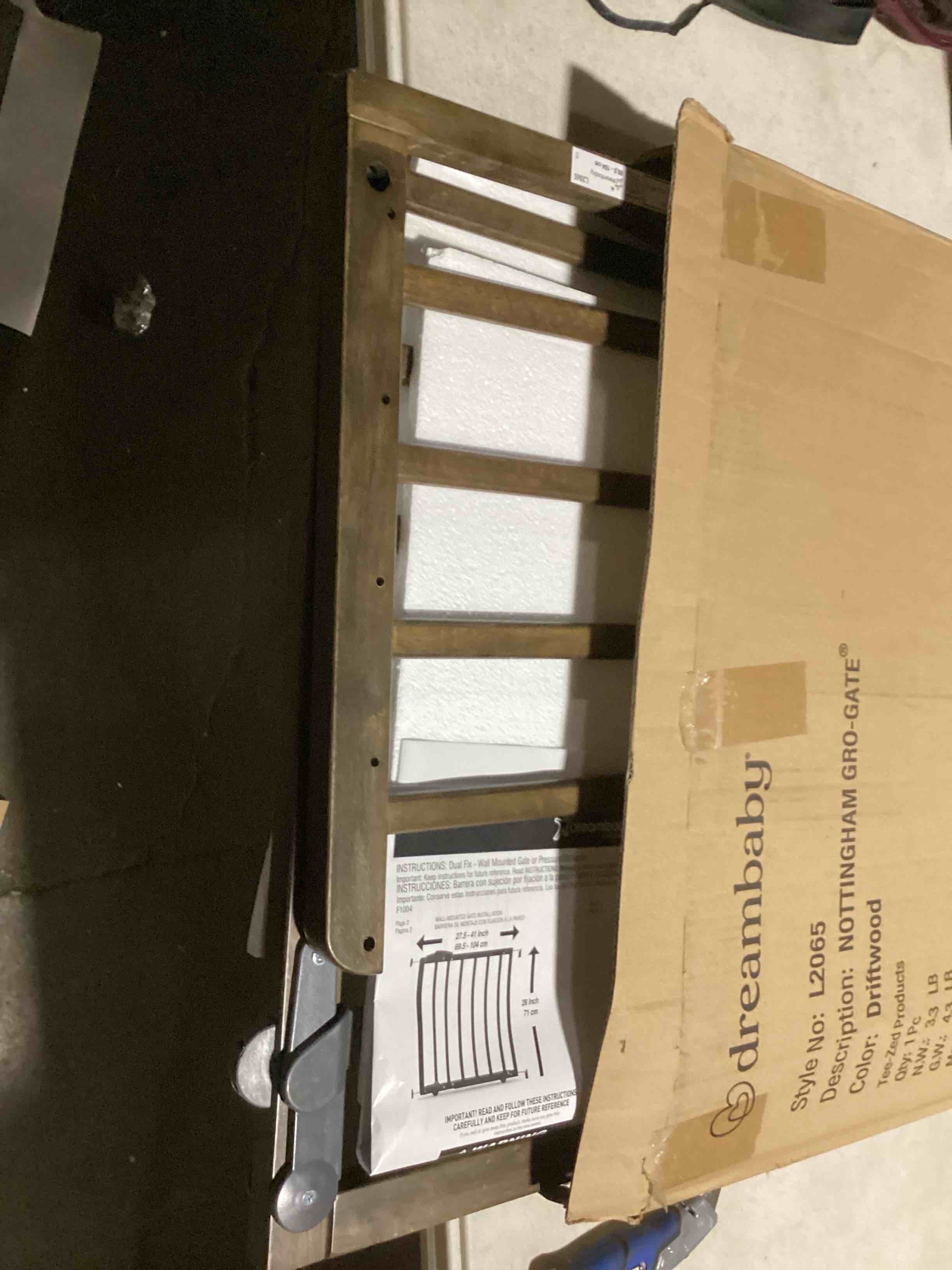 https://s3.amazonaws.com/lotting-images-prod/bidfta/PNK1812790_1744028146515.jpeg