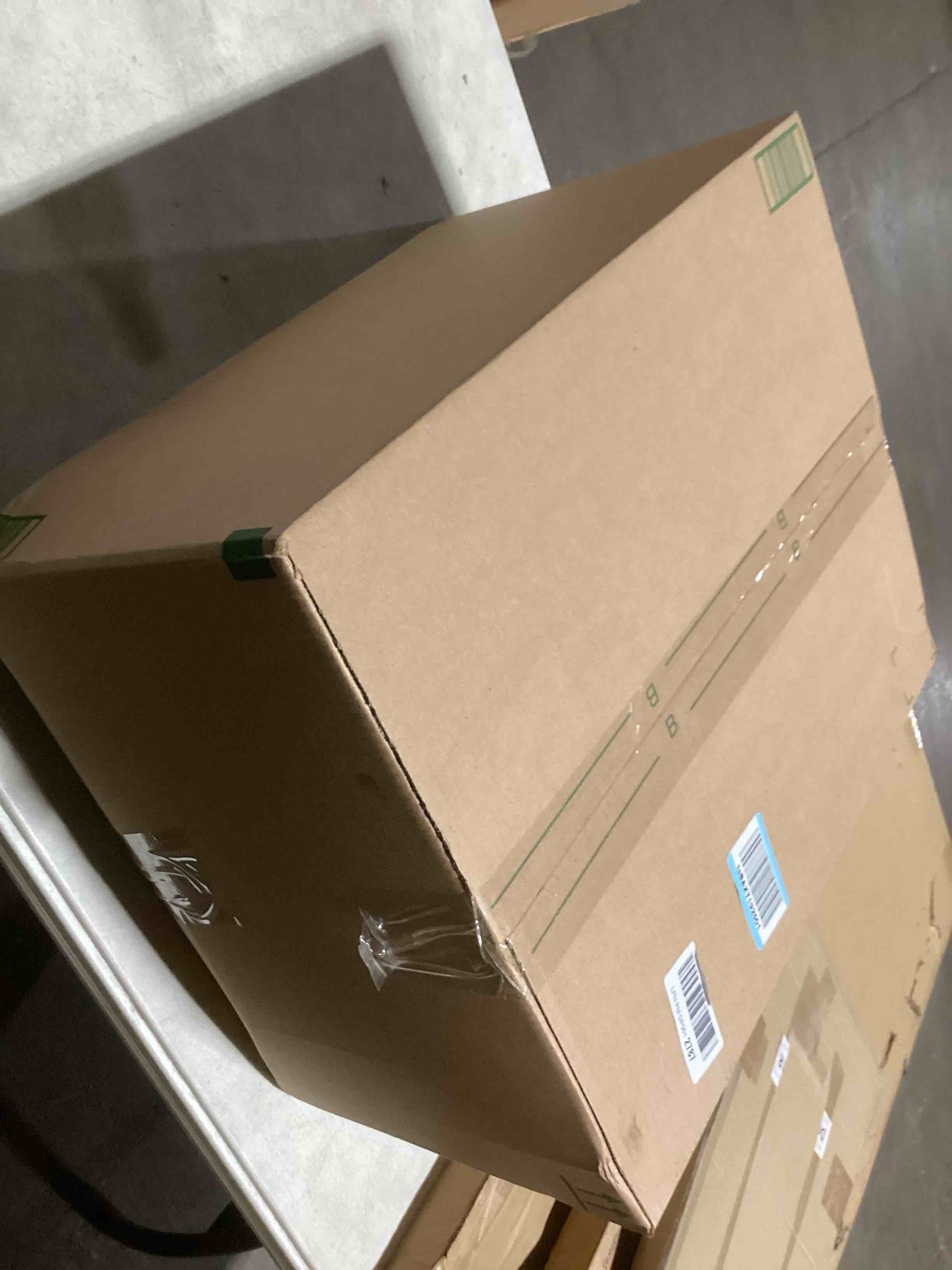 https://s3.amazonaws.com/lotting-images-prod/bidfta/PNK1812942_1744132353668.jpeg