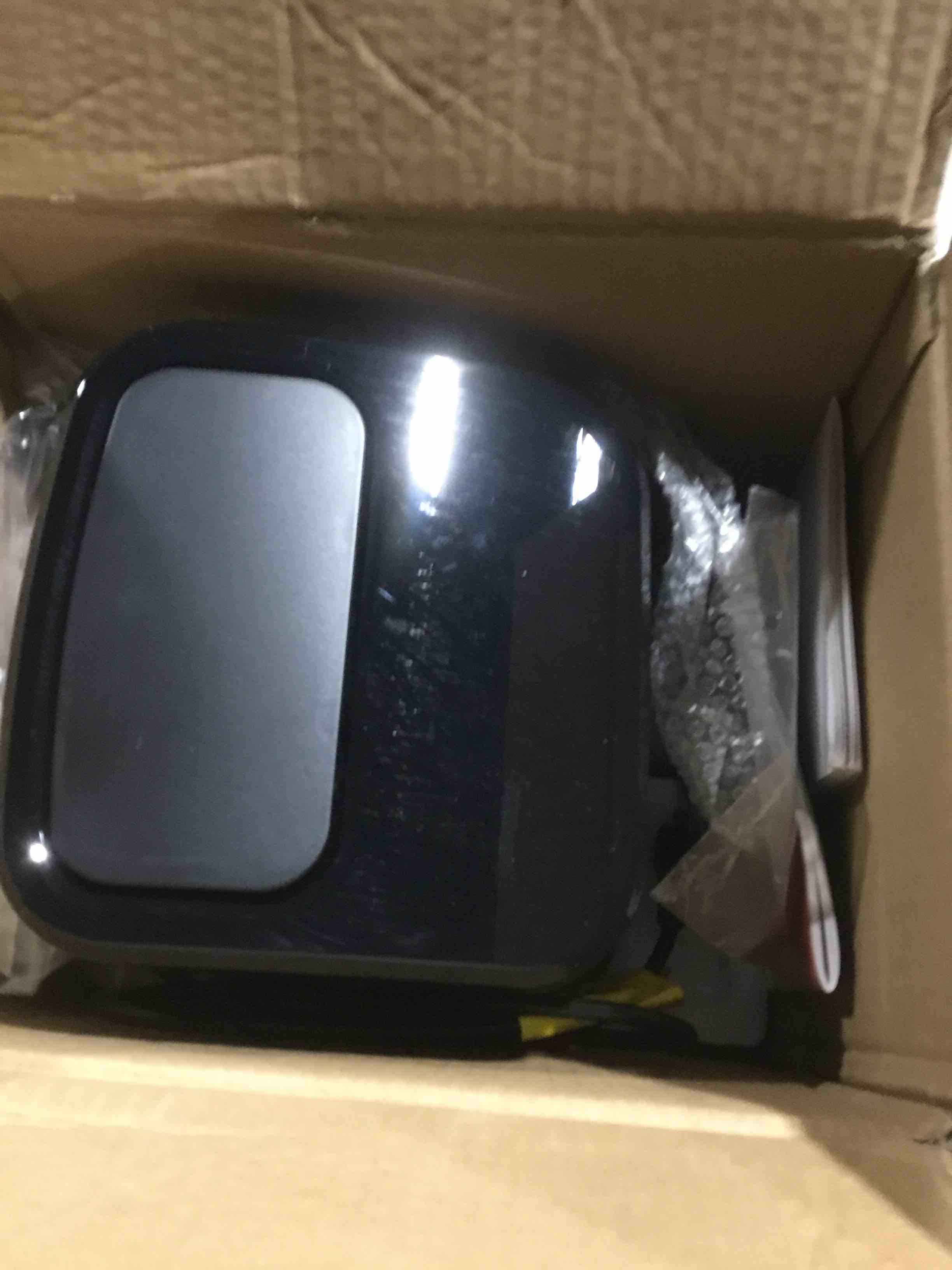 https://s3.amazonaws.com/lotting-images-prod/bidfta/PNK1813022_1741358377271.jpeg