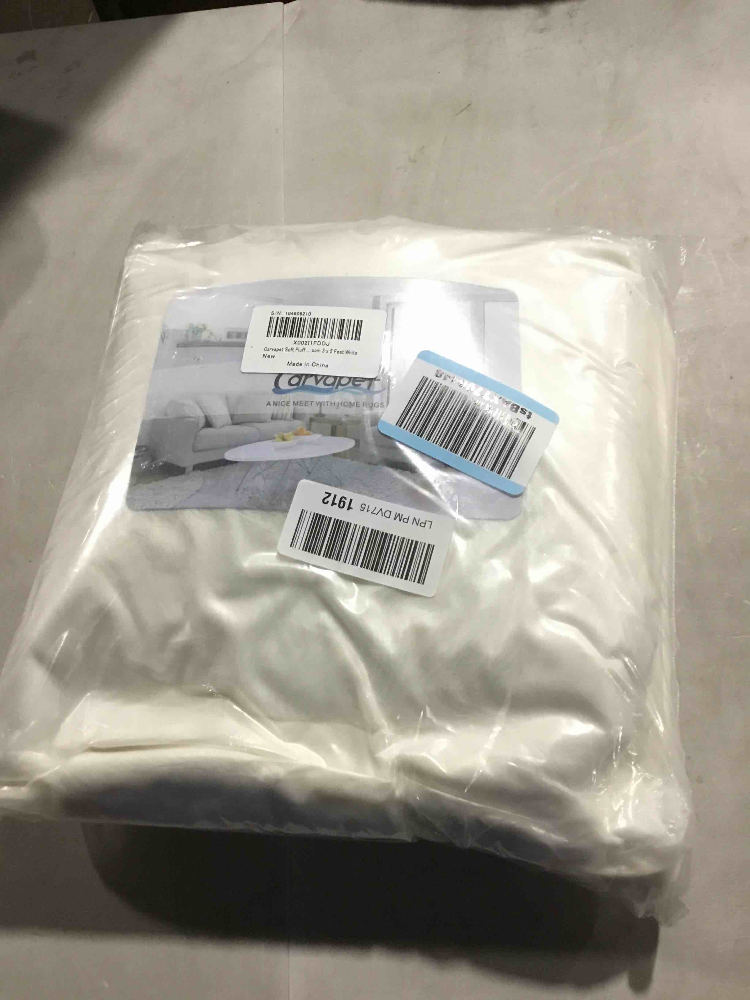 https://s3.amazonaws.com/lotting-images-prod/bidfta/PNK1814135_1742482104335.jpeg