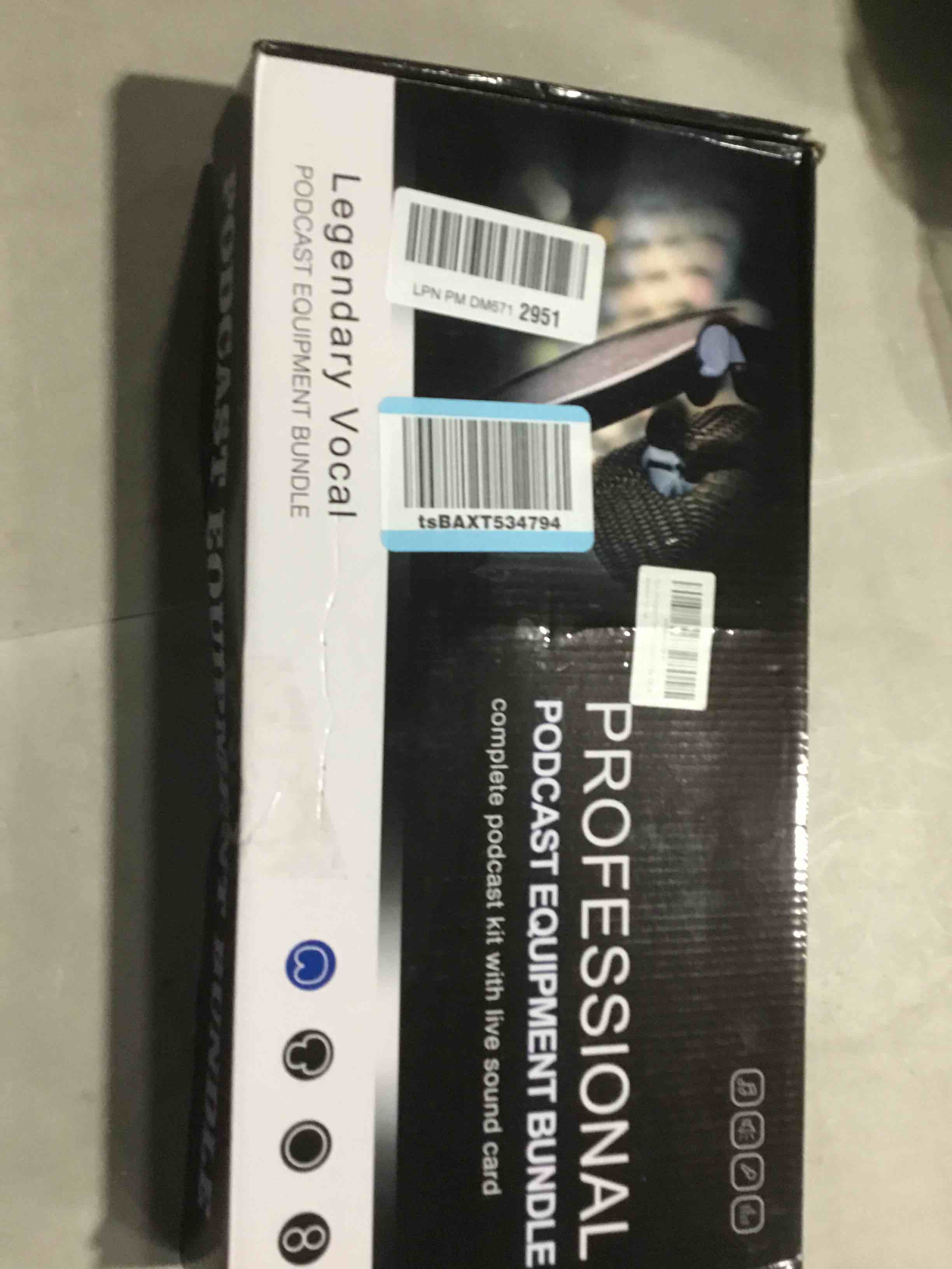 https://s3.amazonaws.com/lotting-images-prod/bidfta/PNK1814207_1742488939157.jpeg