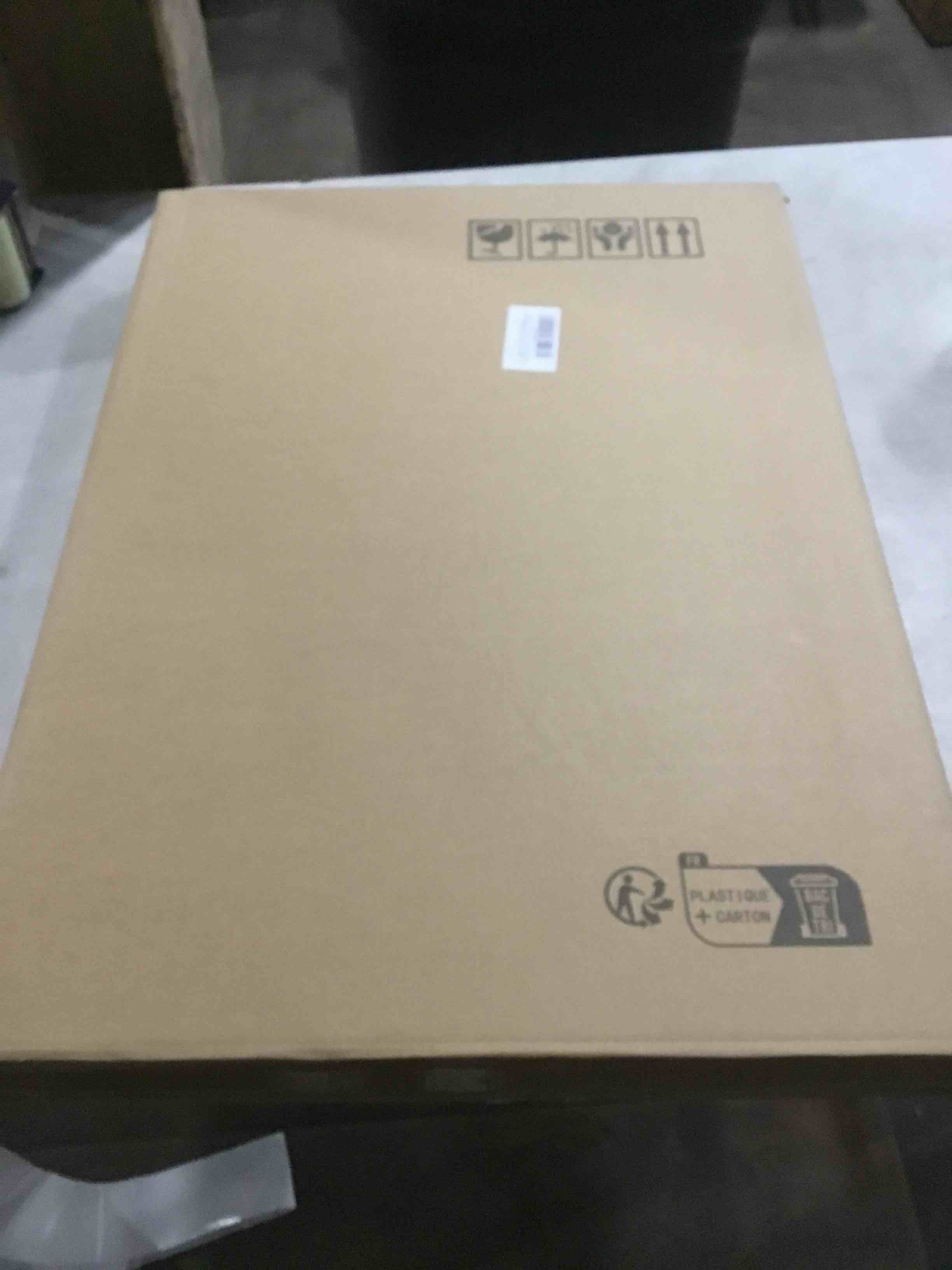 https://s3.amazonaws.com/lotting-images-prod/bidfta/PNK1814762_1742917062211.jpeg