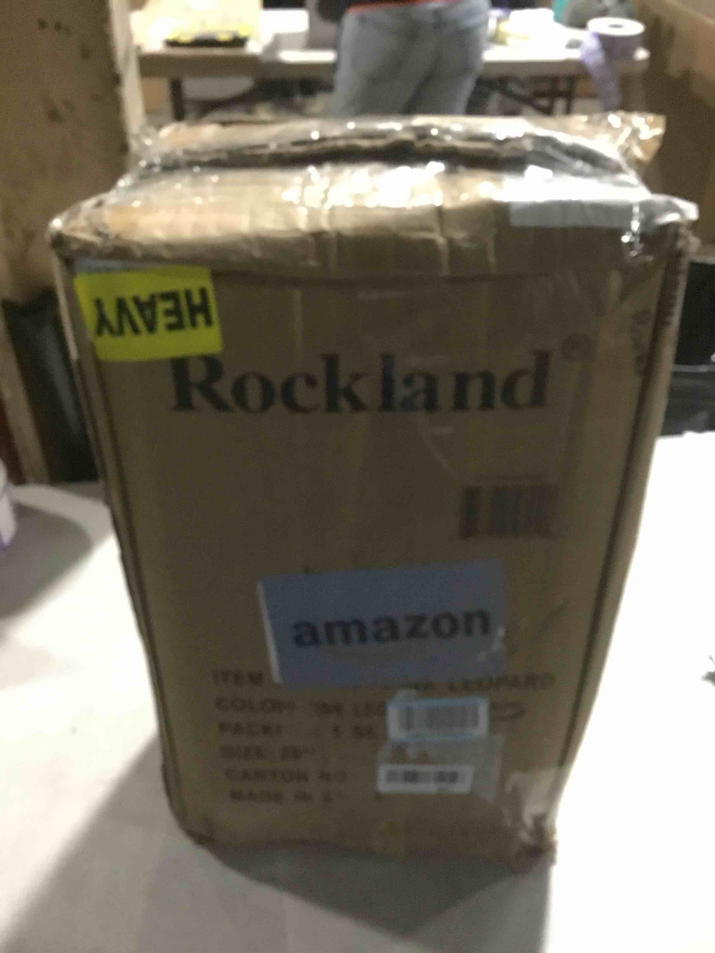 https://s3.amazonaws.com/lotting-images-prod/bidfta/PNK1815790_1743597336985.jpeg