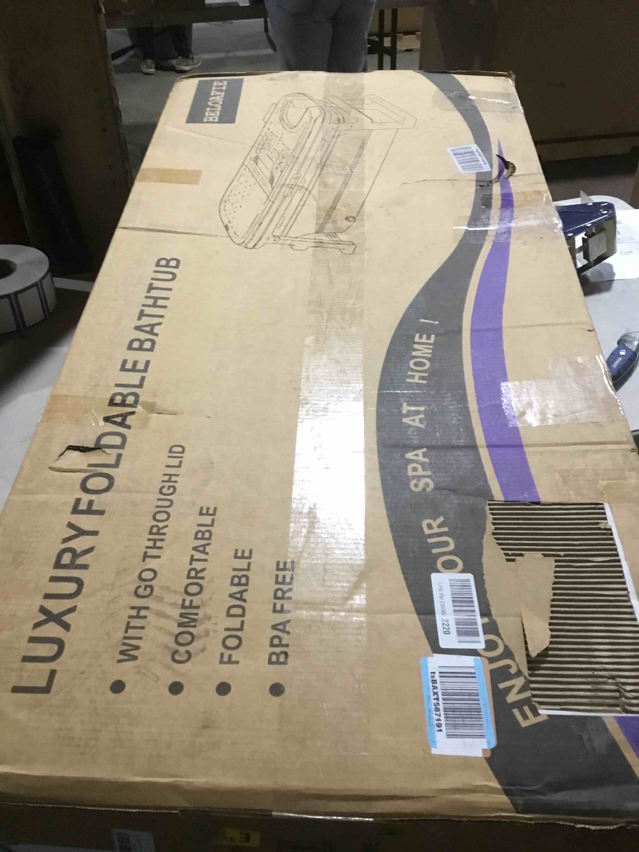 https://s3.amazonaws.com/lotting-images-prod/bidfta/PNK1815845_1743603912968.jpeg