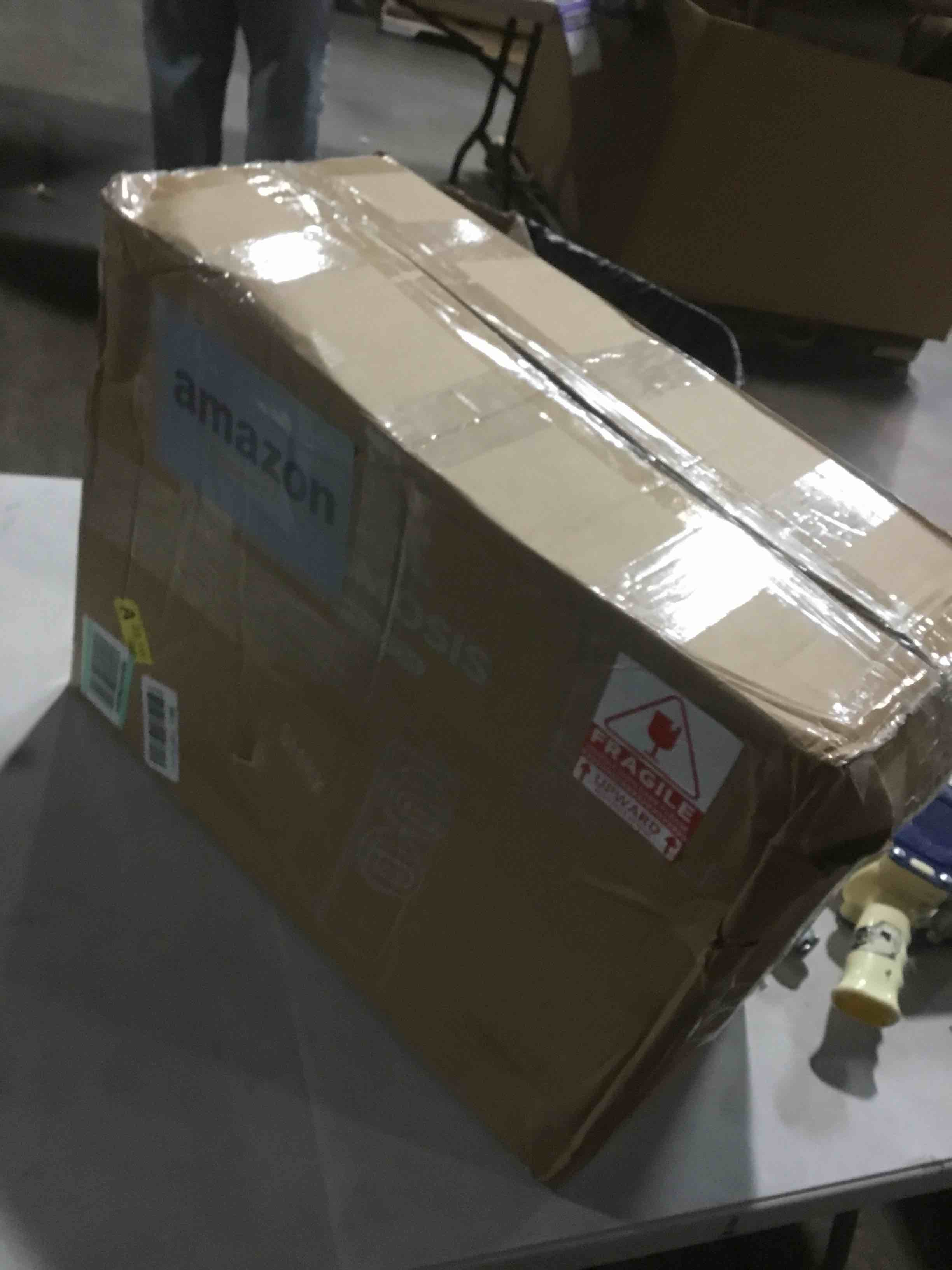 https://s3.amazonaws.com/lotting-images-prod/bidfta/PNK1815880_1743608539465.jpeg