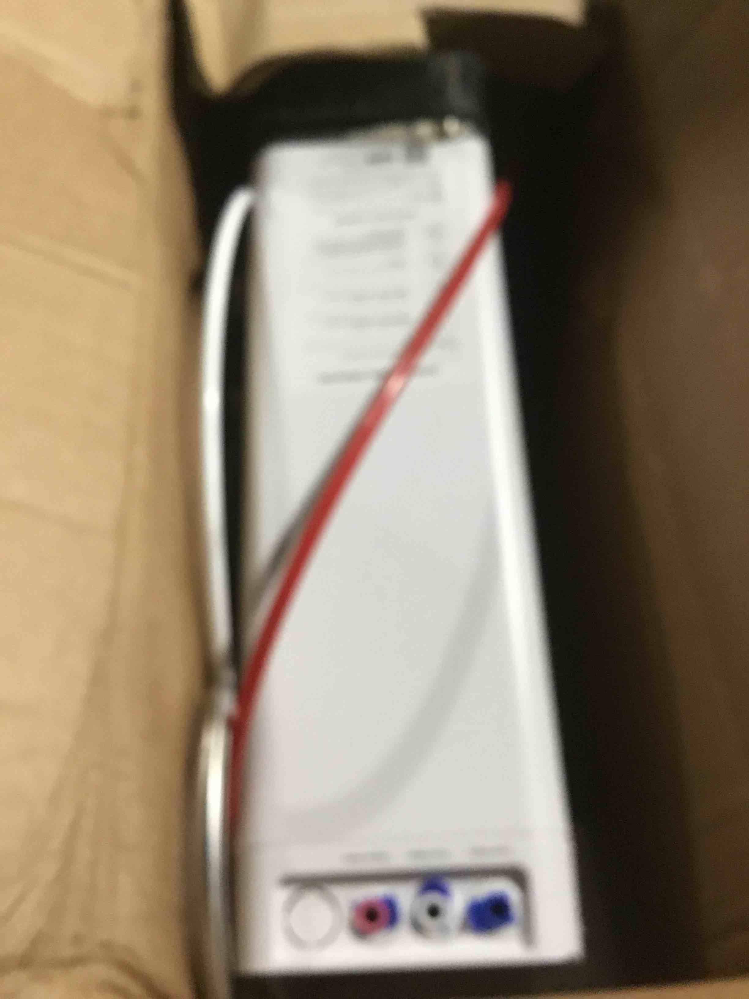 https://s3.amazonaws.com/lotting-images-prod/bidfta/PNK1815880_1743608575438.jpeg