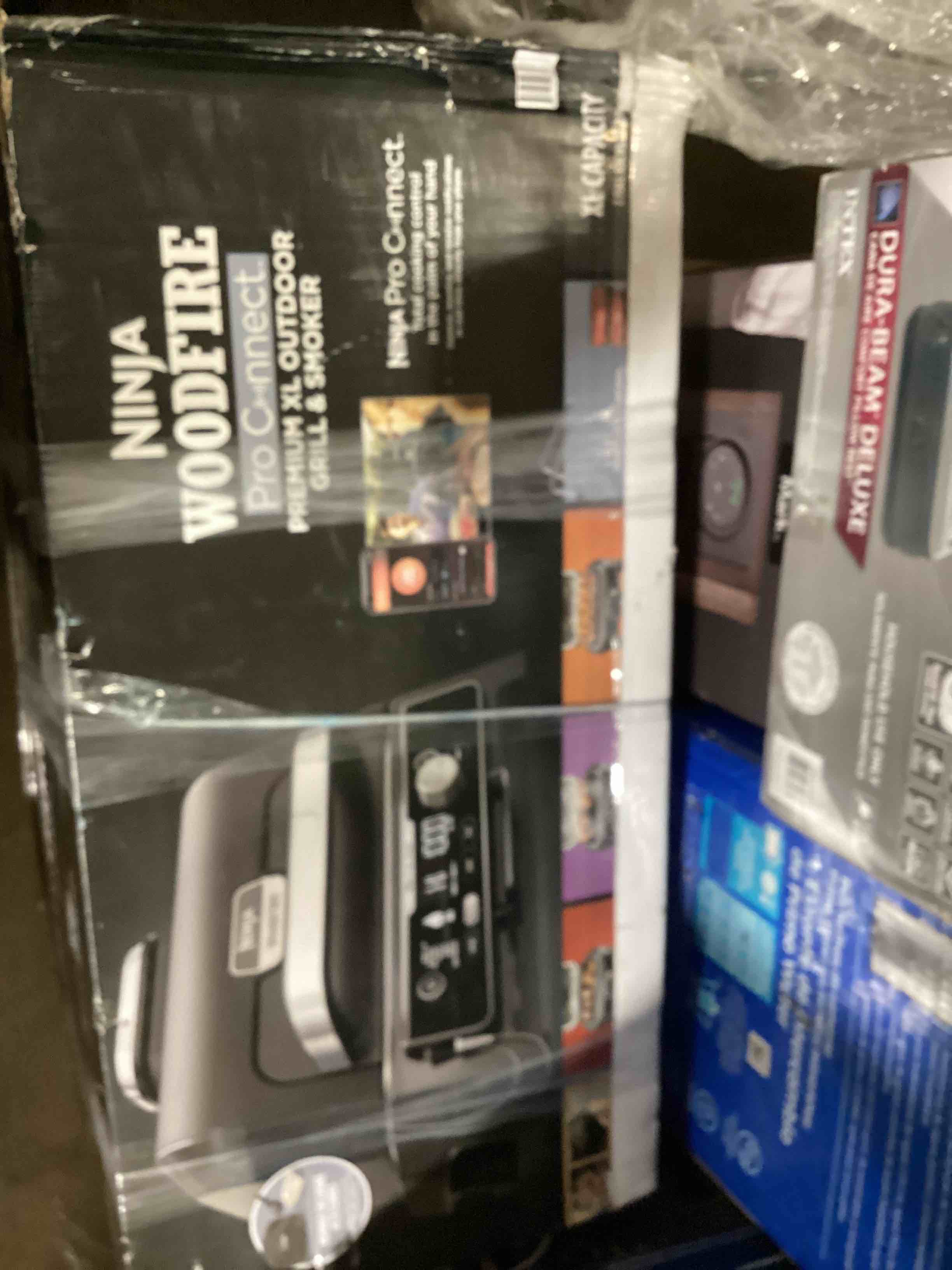 https://s3.amazonaws.com/lotting-images-prod/bidfta/PNK1816185_1742224353662.jpeg