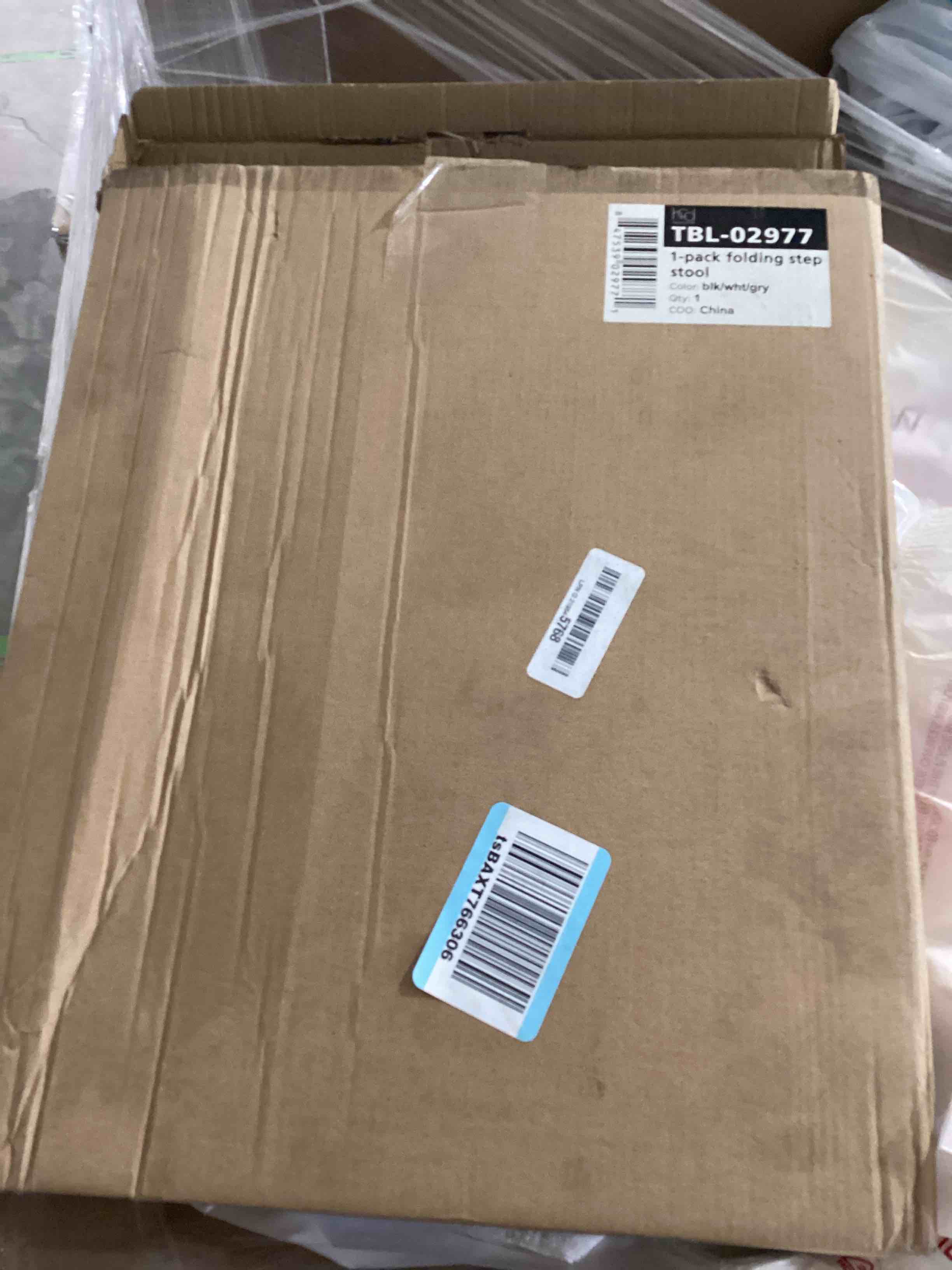 https://s3.amazonaws.com/lotting-images-prod/bidfta/PNK1822303_1746130320784.jpeg