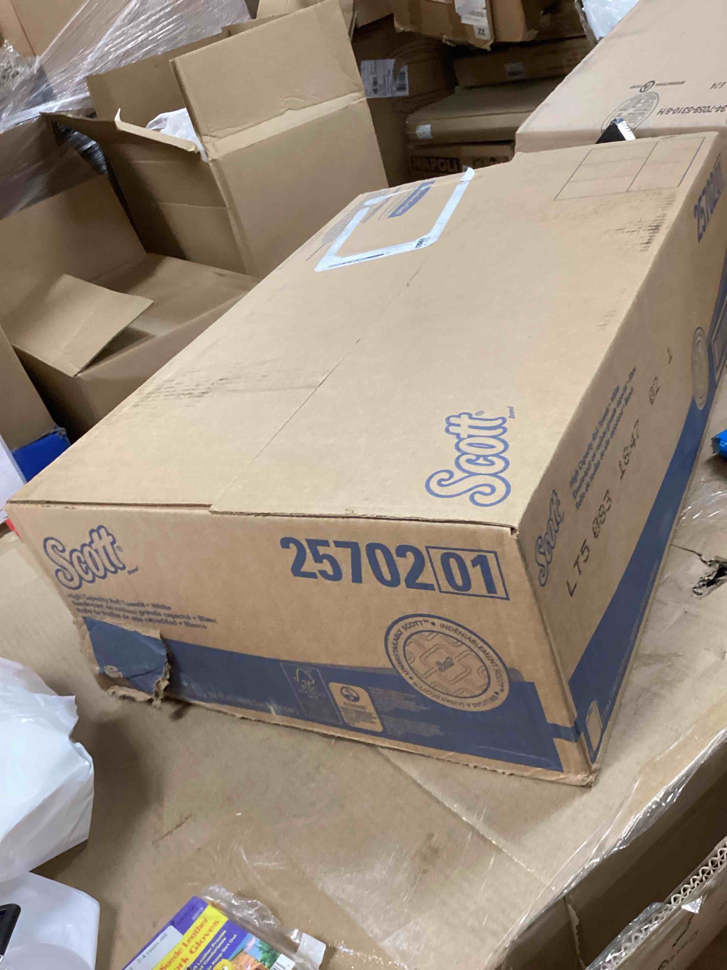 https://s3.amazonaws.com/lotting-images-prod/bidfta/PNK1822568_1746390746763.jpeg